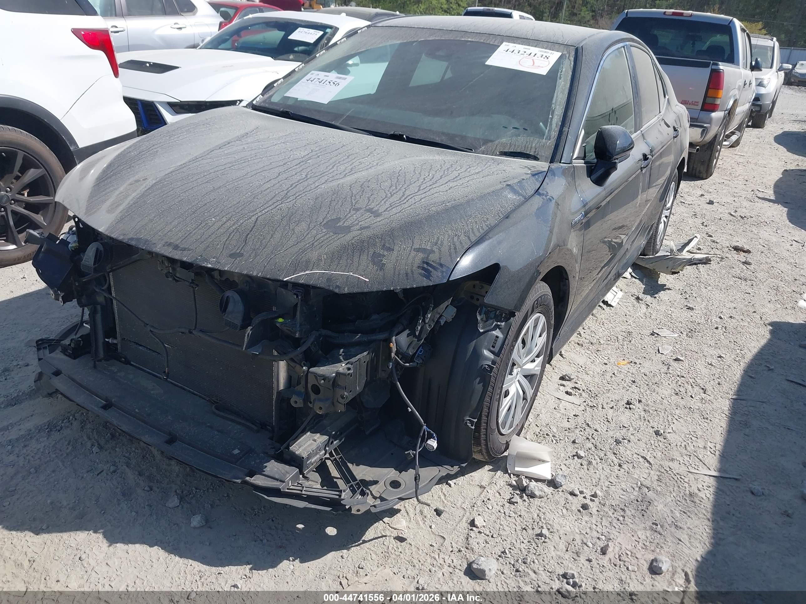 TOYOTA CAMRY image 2