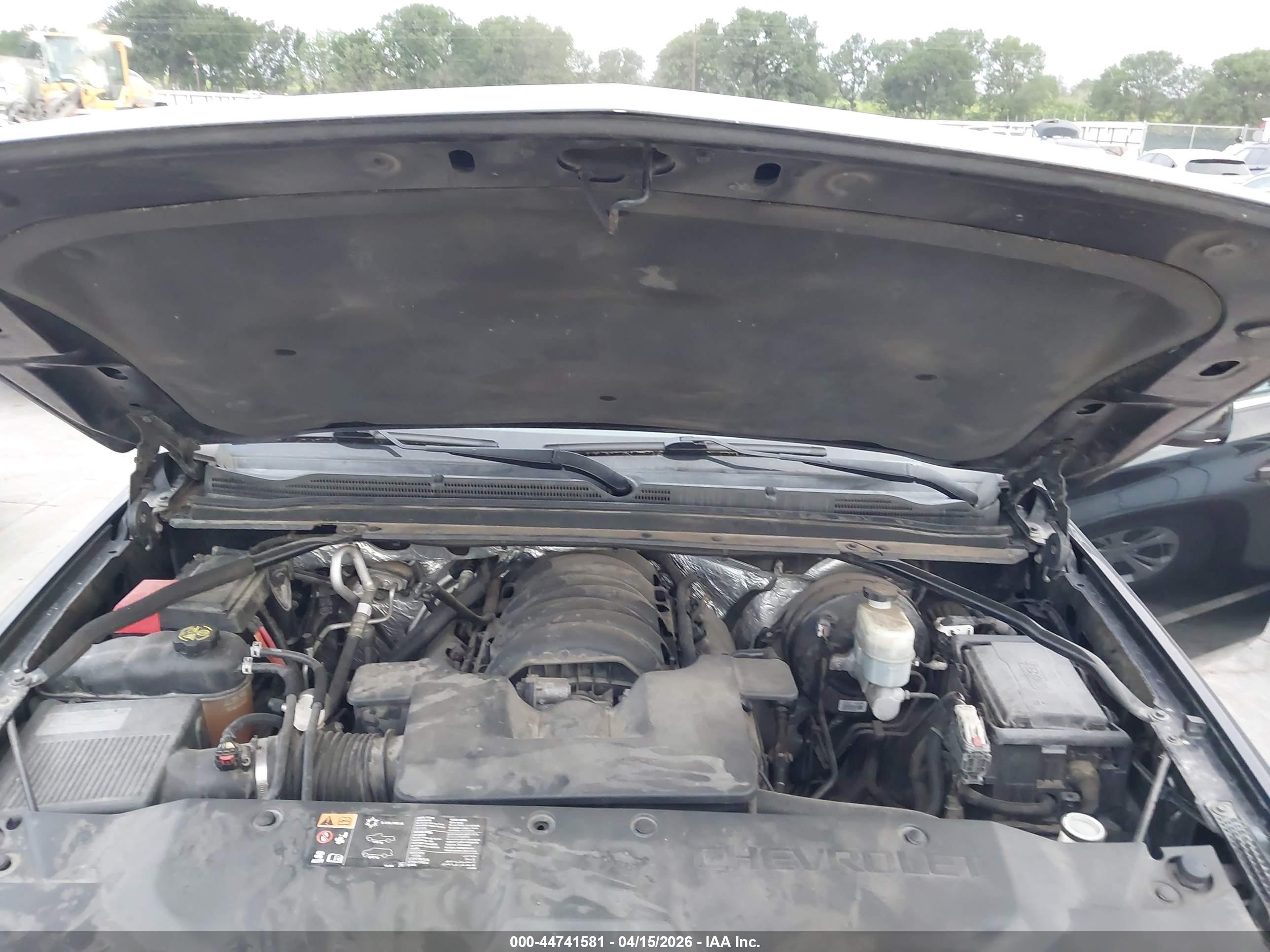 CHEVROLET TAHOE image 10