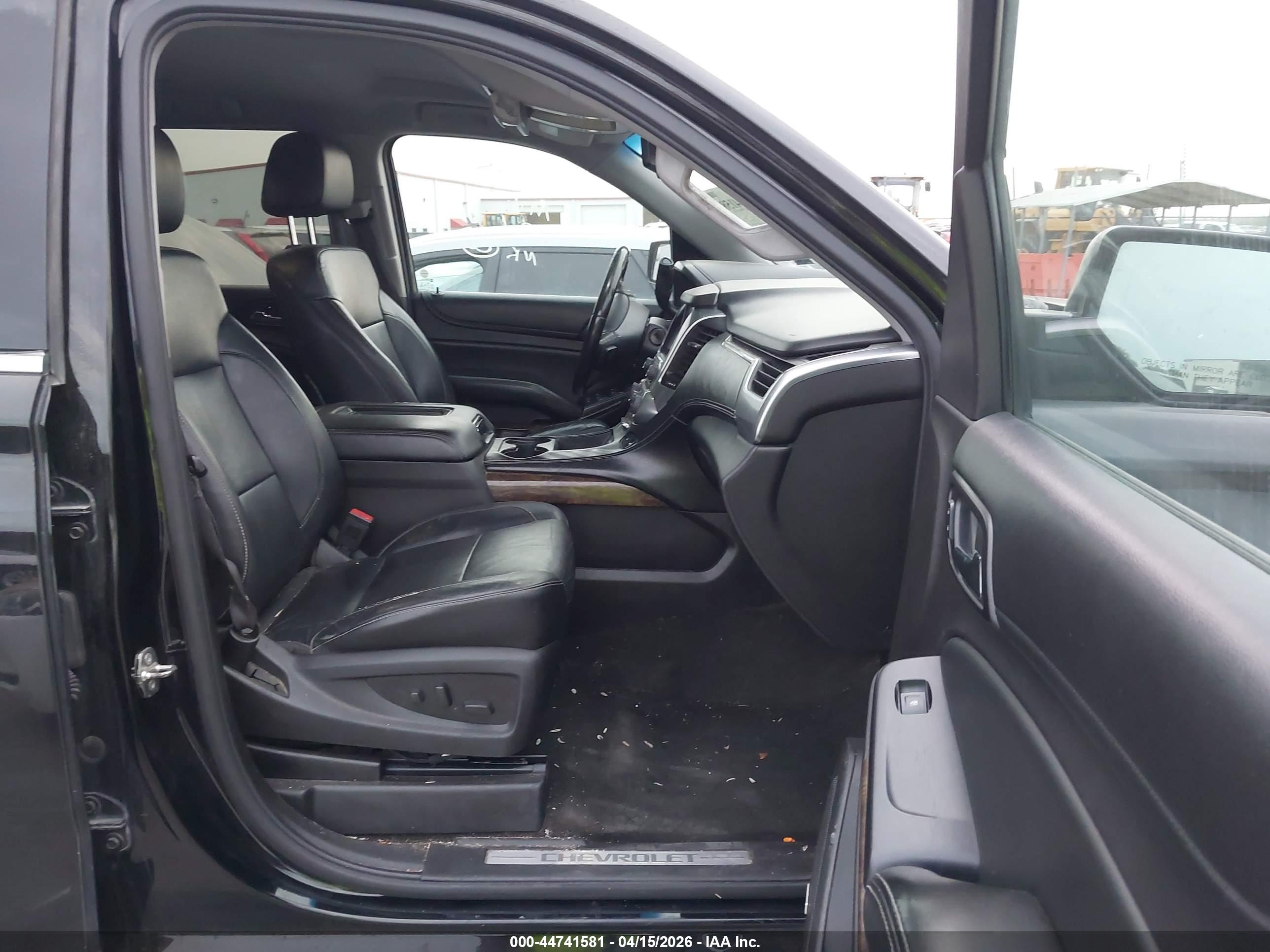 CHEVROLET TAHOE image 5