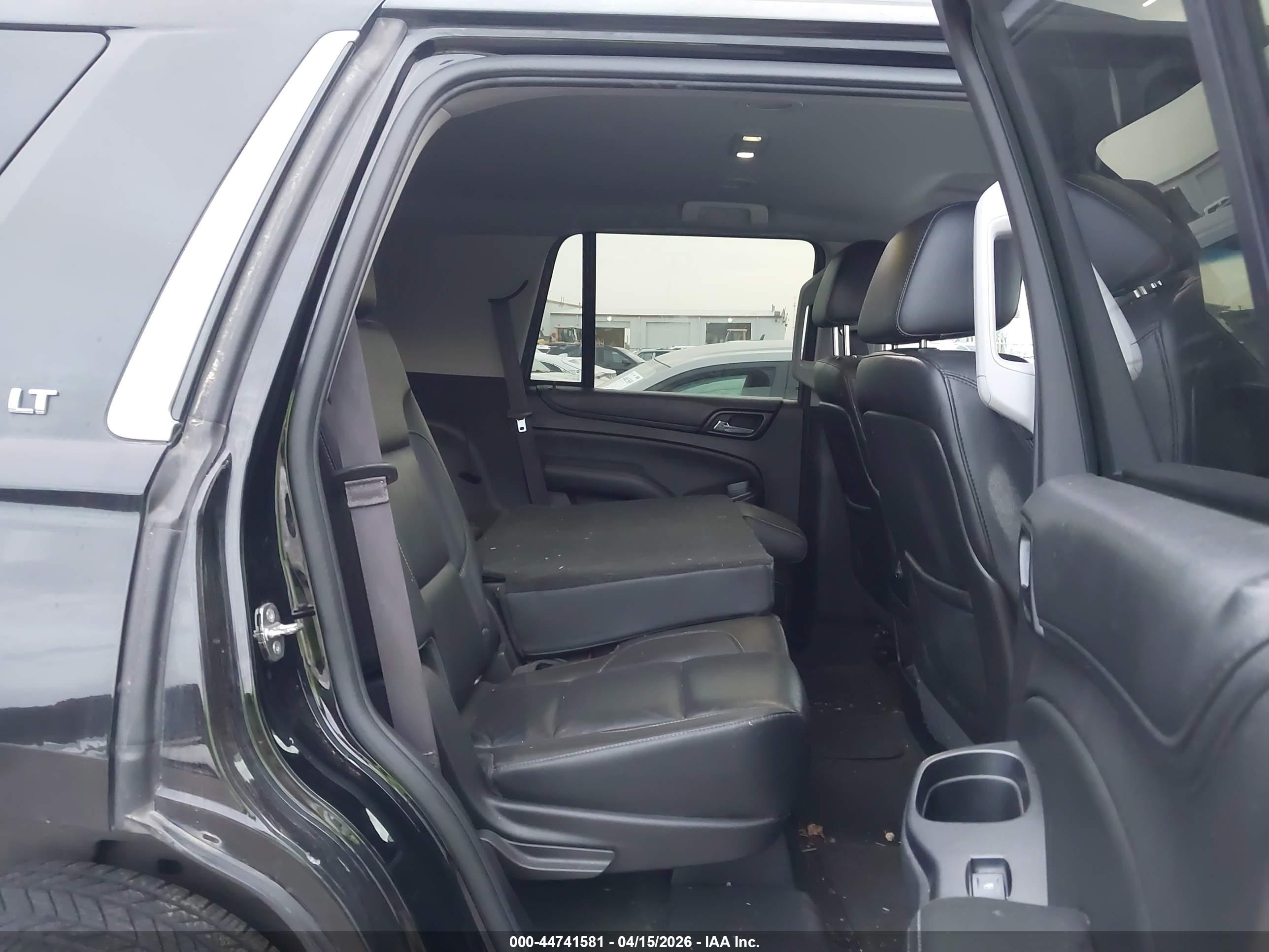 CHEVROLET TAHOE image 8