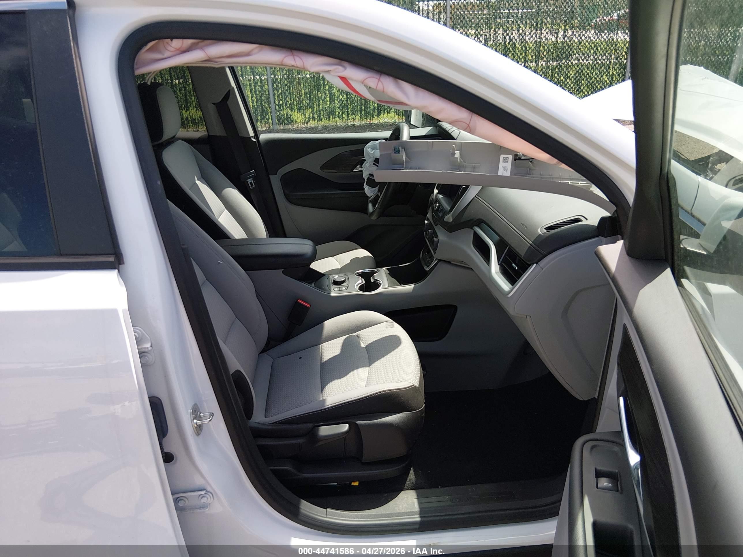 GMC TERRAIN image 5
