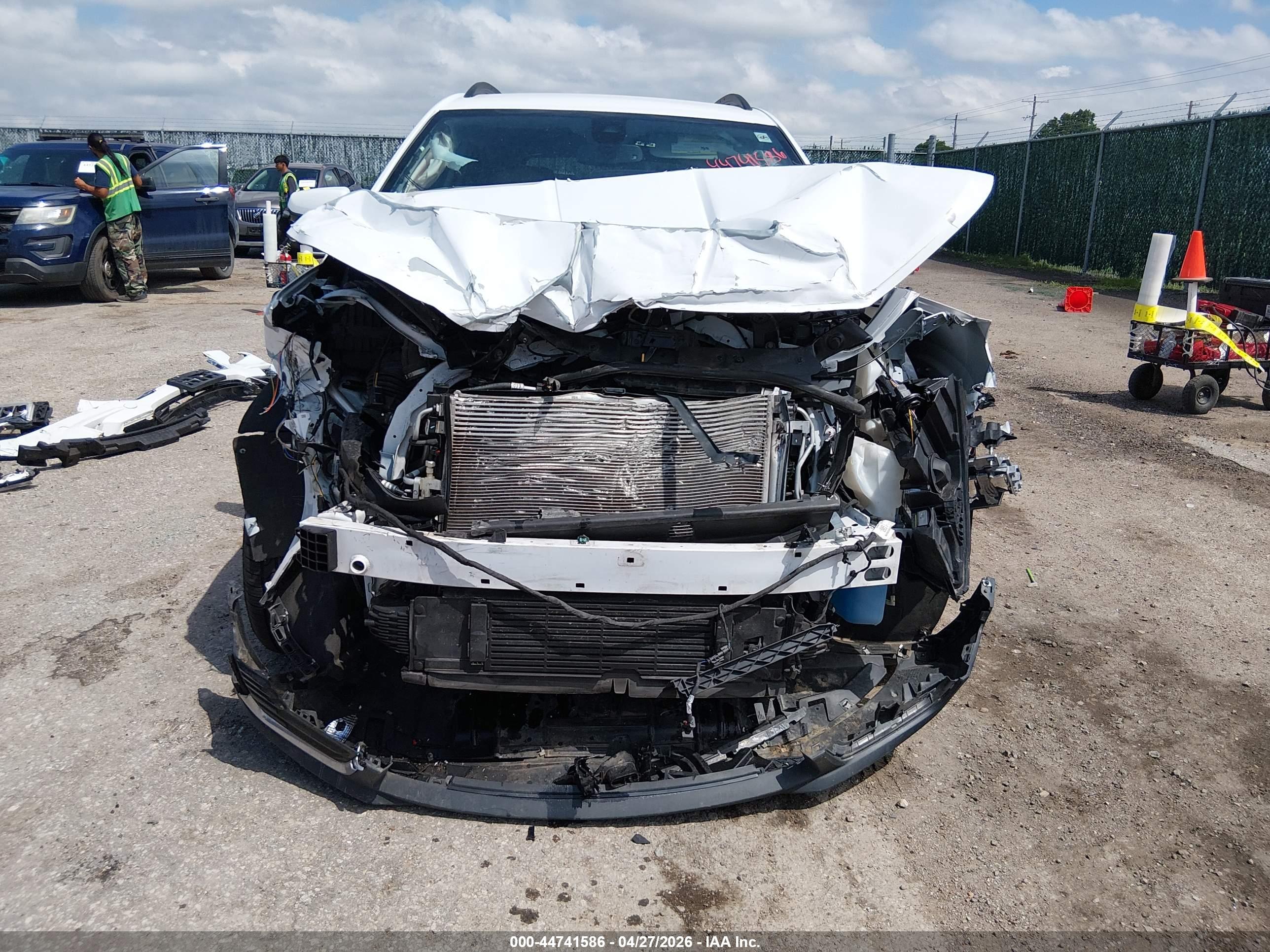 GMC TERRAIN image 6