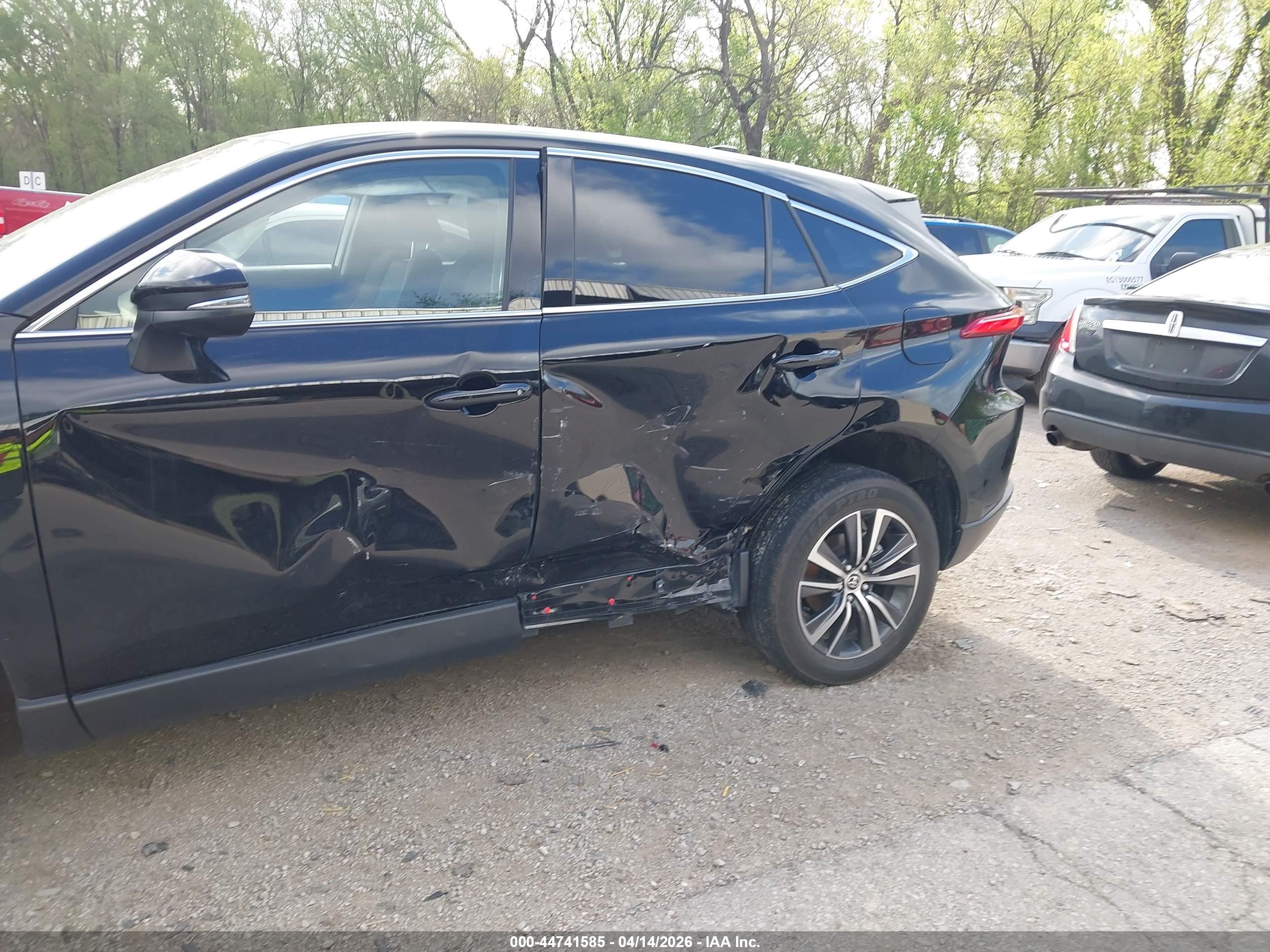 TOYOTA VENZA image 6