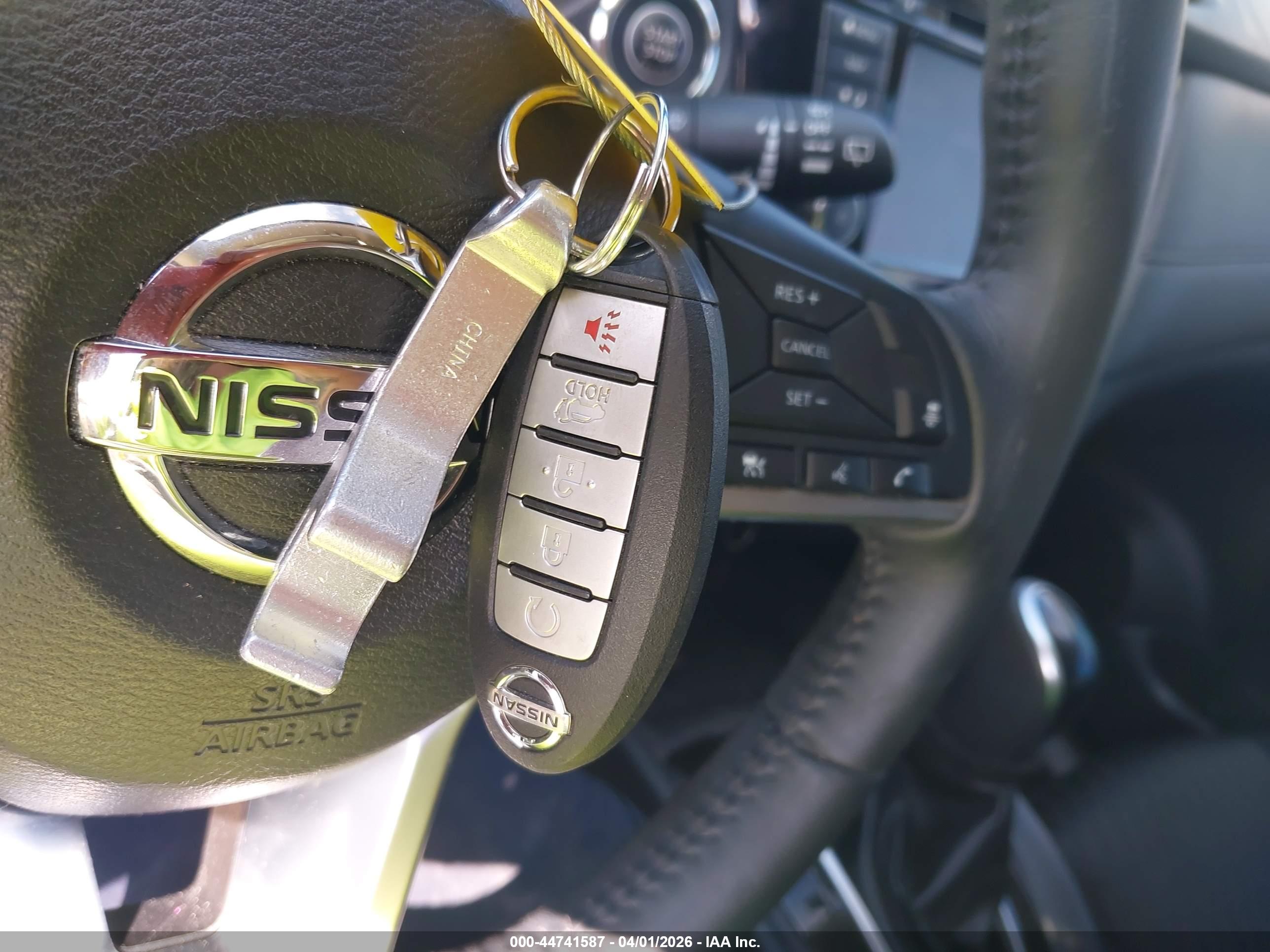 NISSAN ROGUE image 11