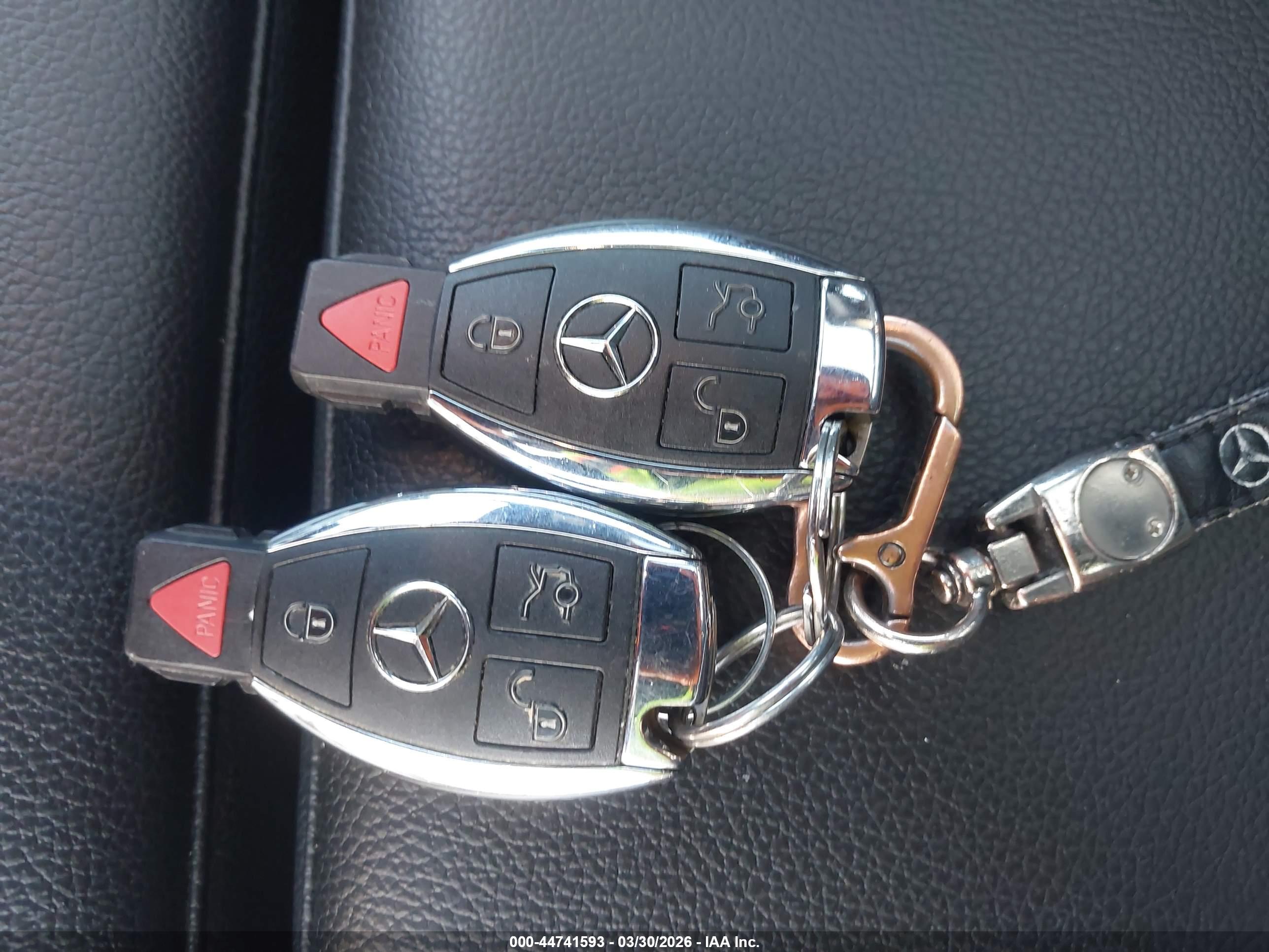 MERCEDES-BENZ GLA image 11