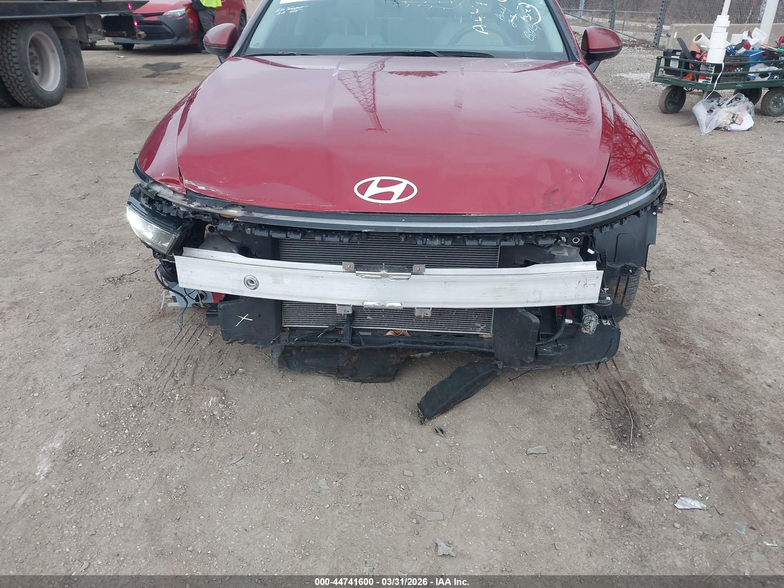 HYUNDAI SONATA image 6