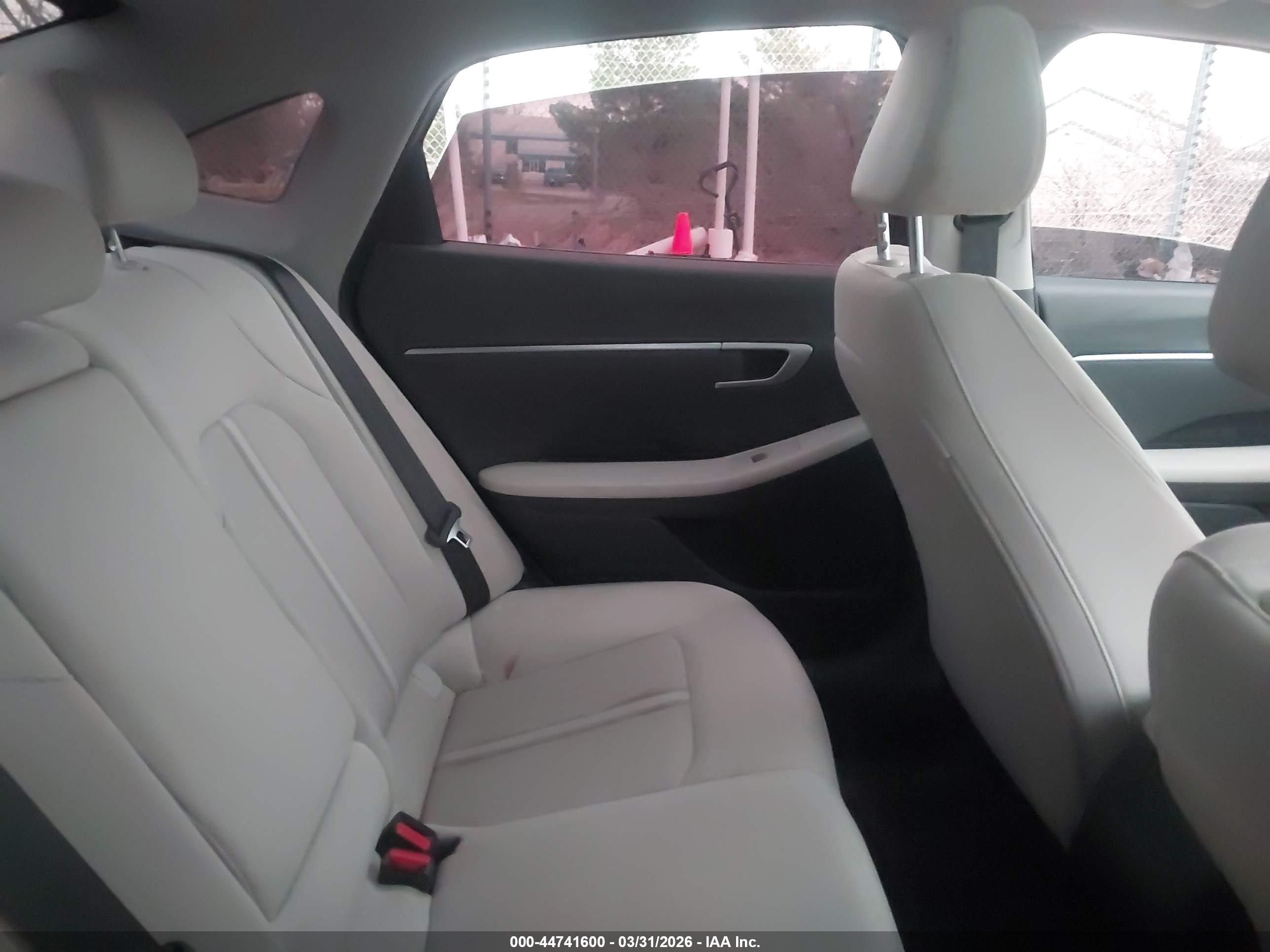 HYUNDAI SONATA image 8