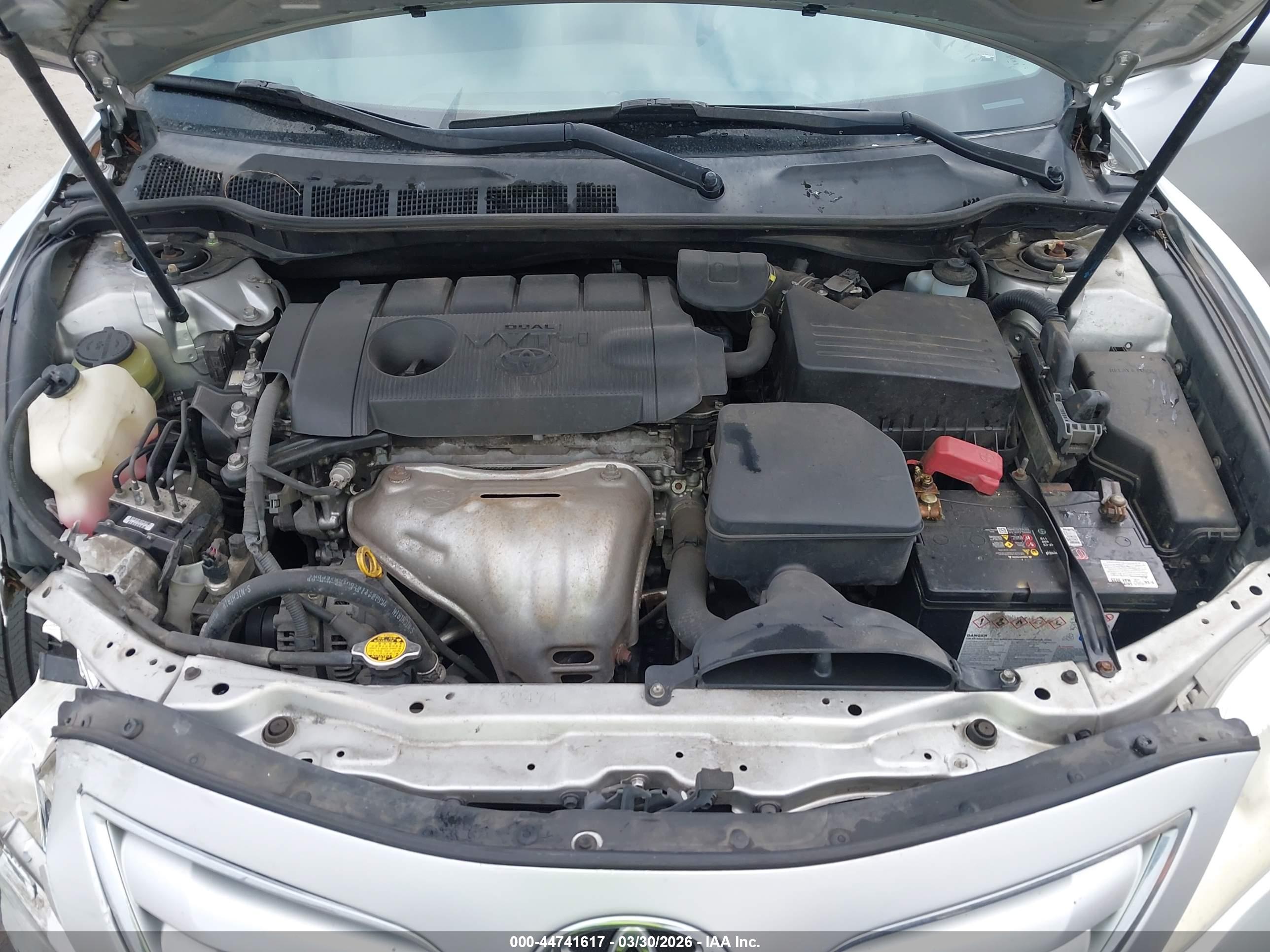 TOYOTA CAMRY image 10