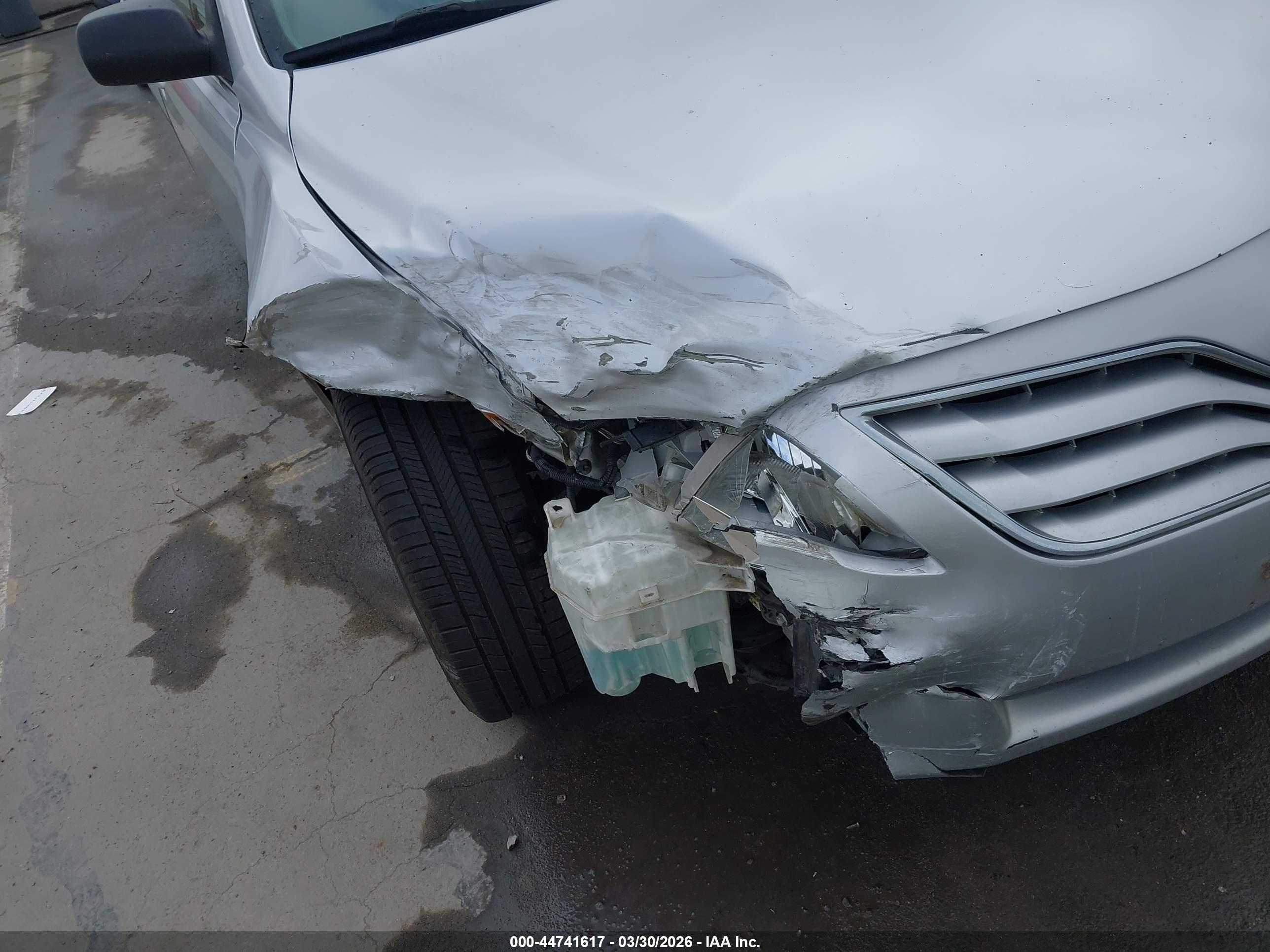TOYOTA CAMRY image 6