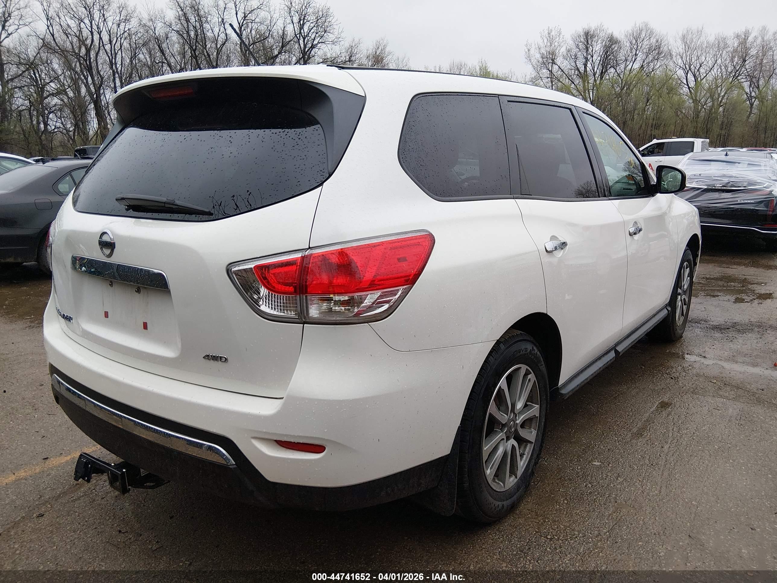 NISSAN PATHFINDER image 4