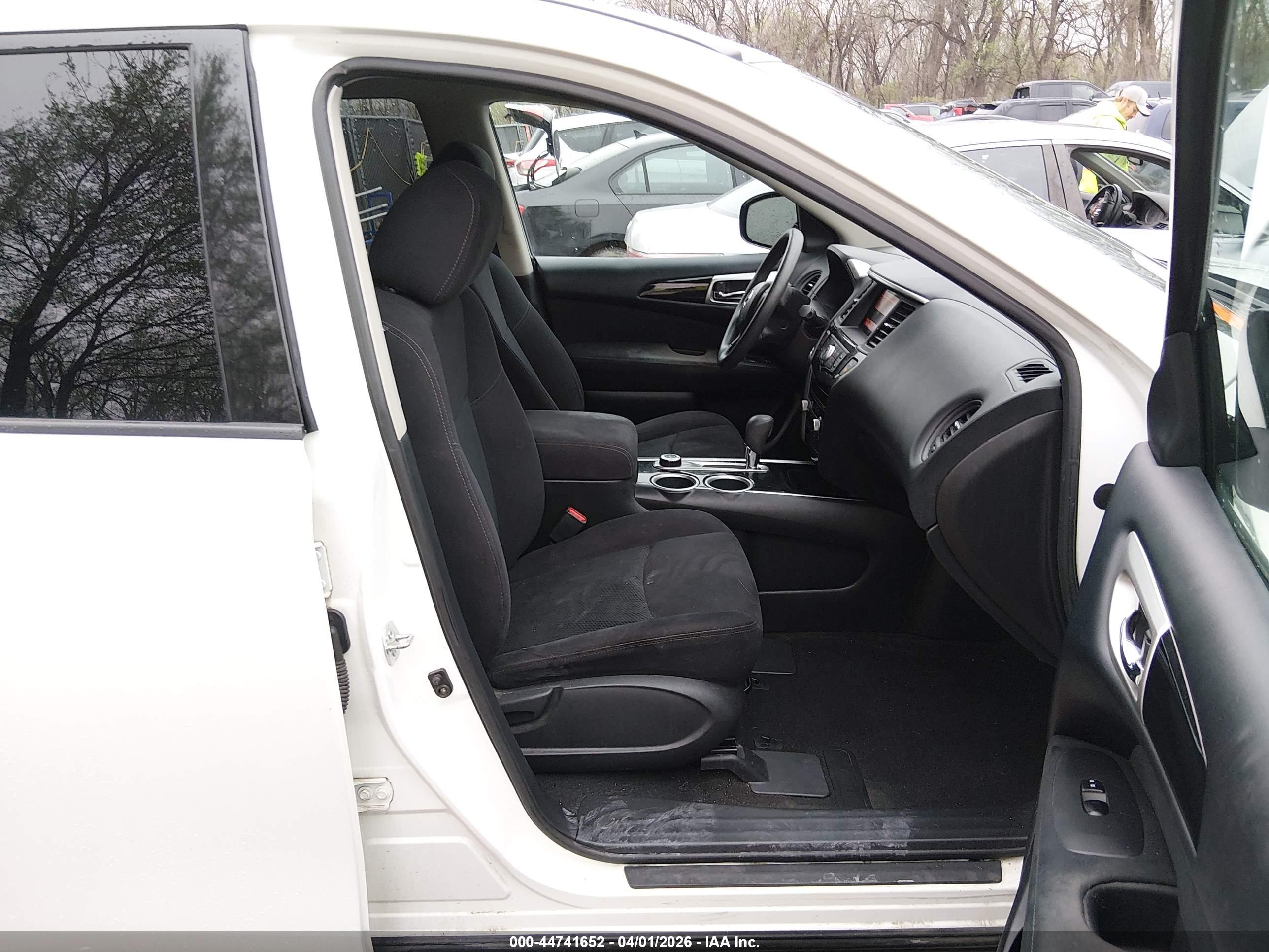 NISSAN PATHFINDER image 5