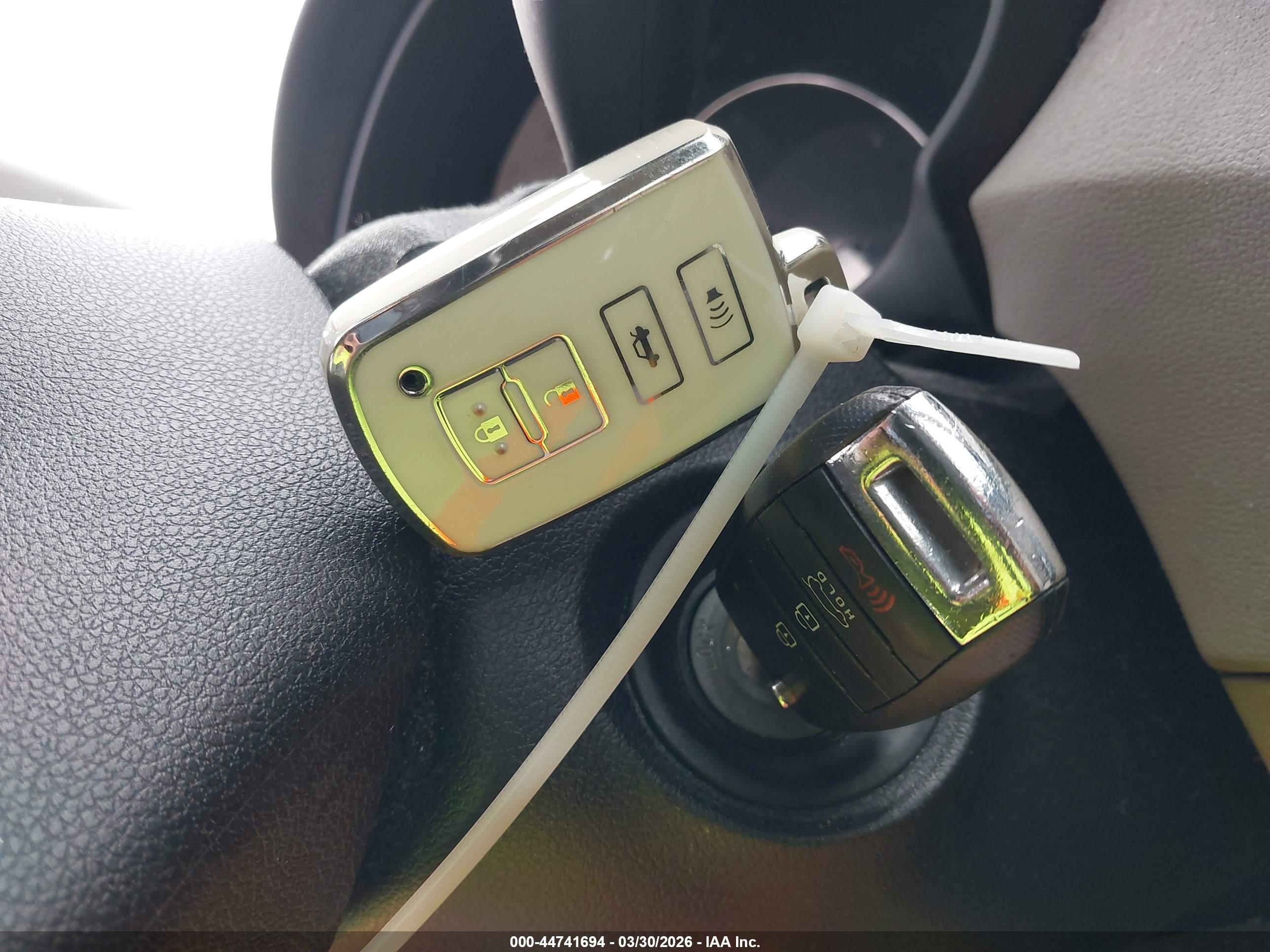 KIA SORENTO image 11