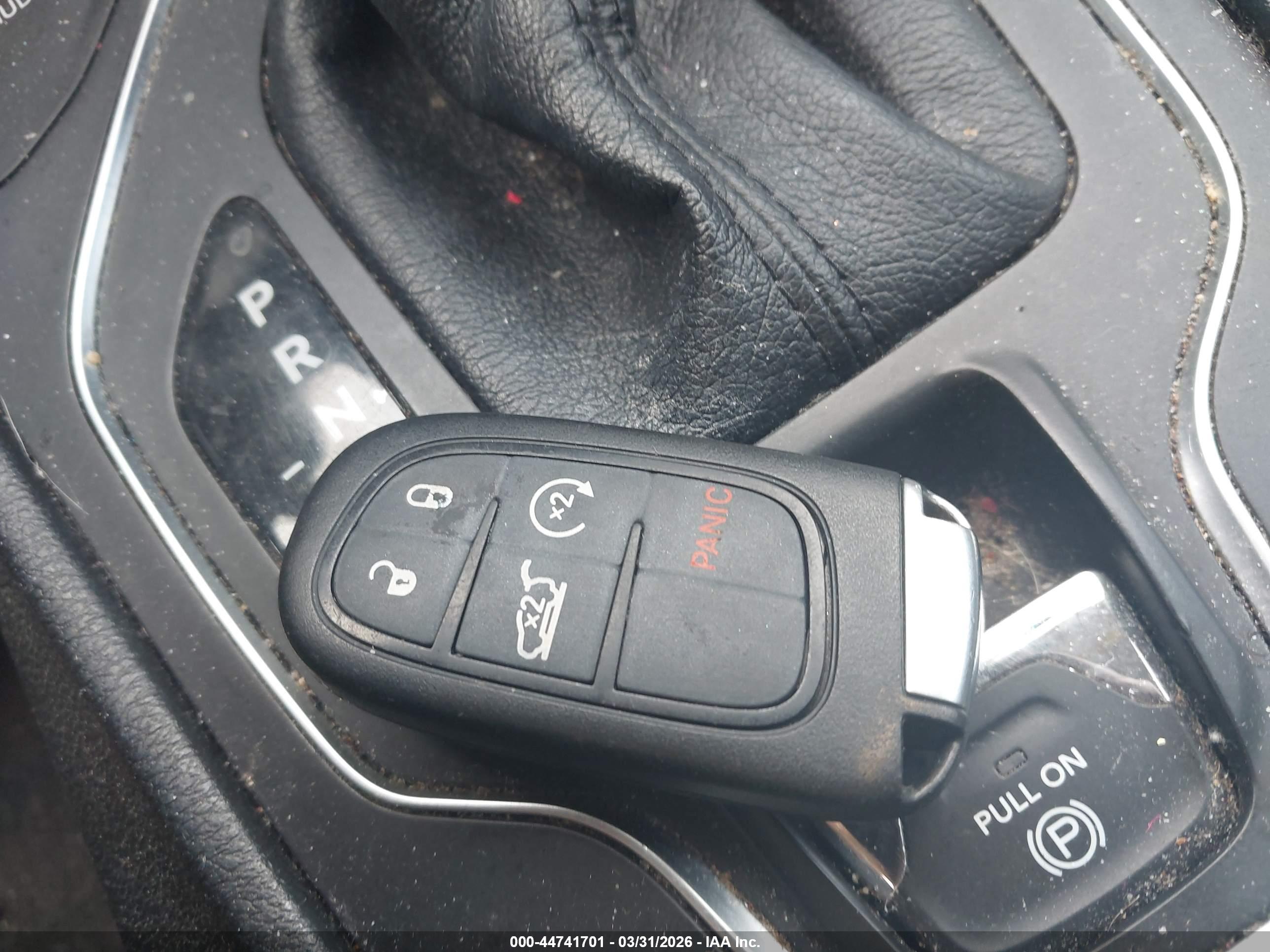 JEEP CHEROKEE image 11