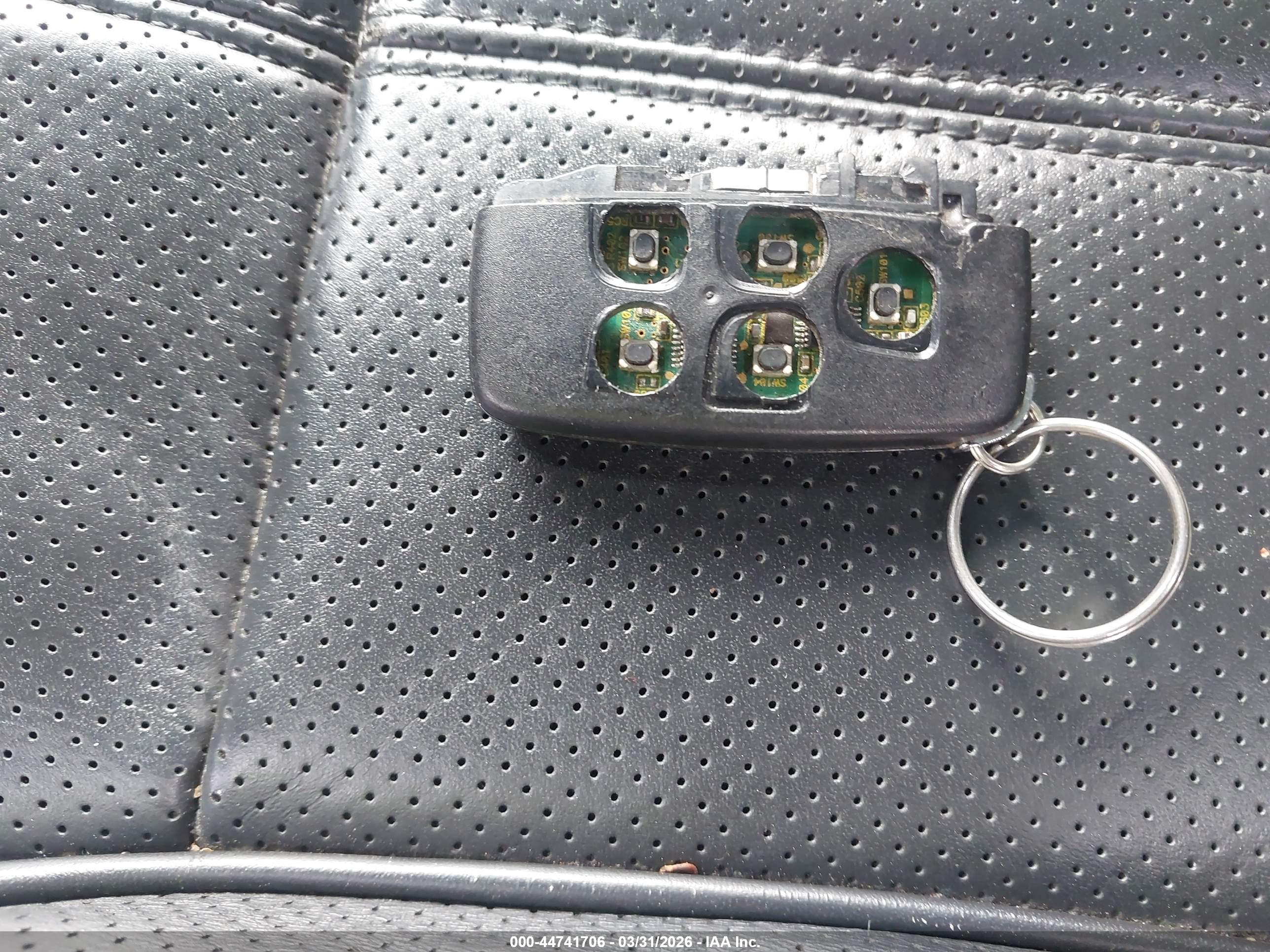 LAND ROVER image 11