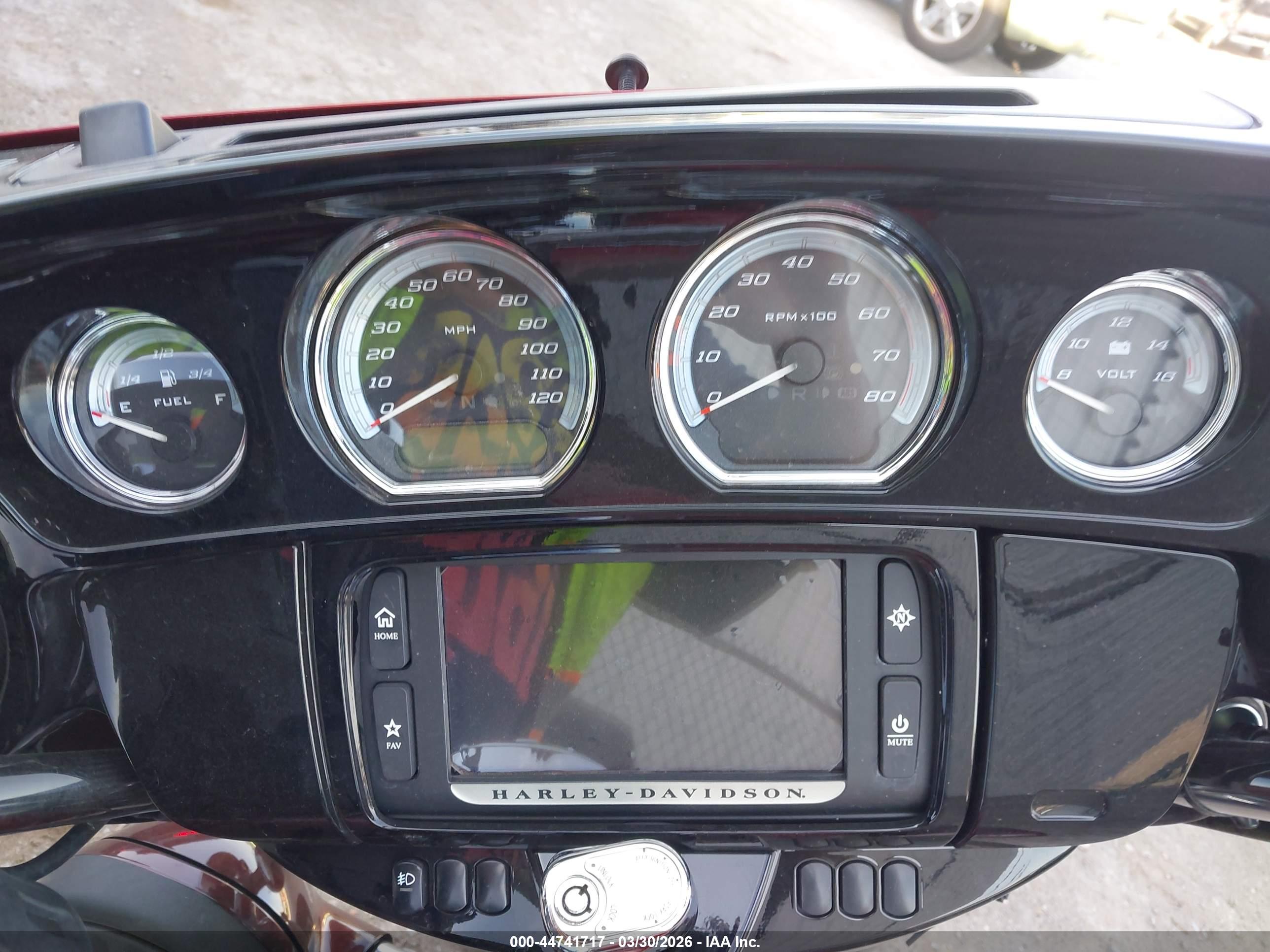 HARLEY-DAVIDSON FLHTK image 7