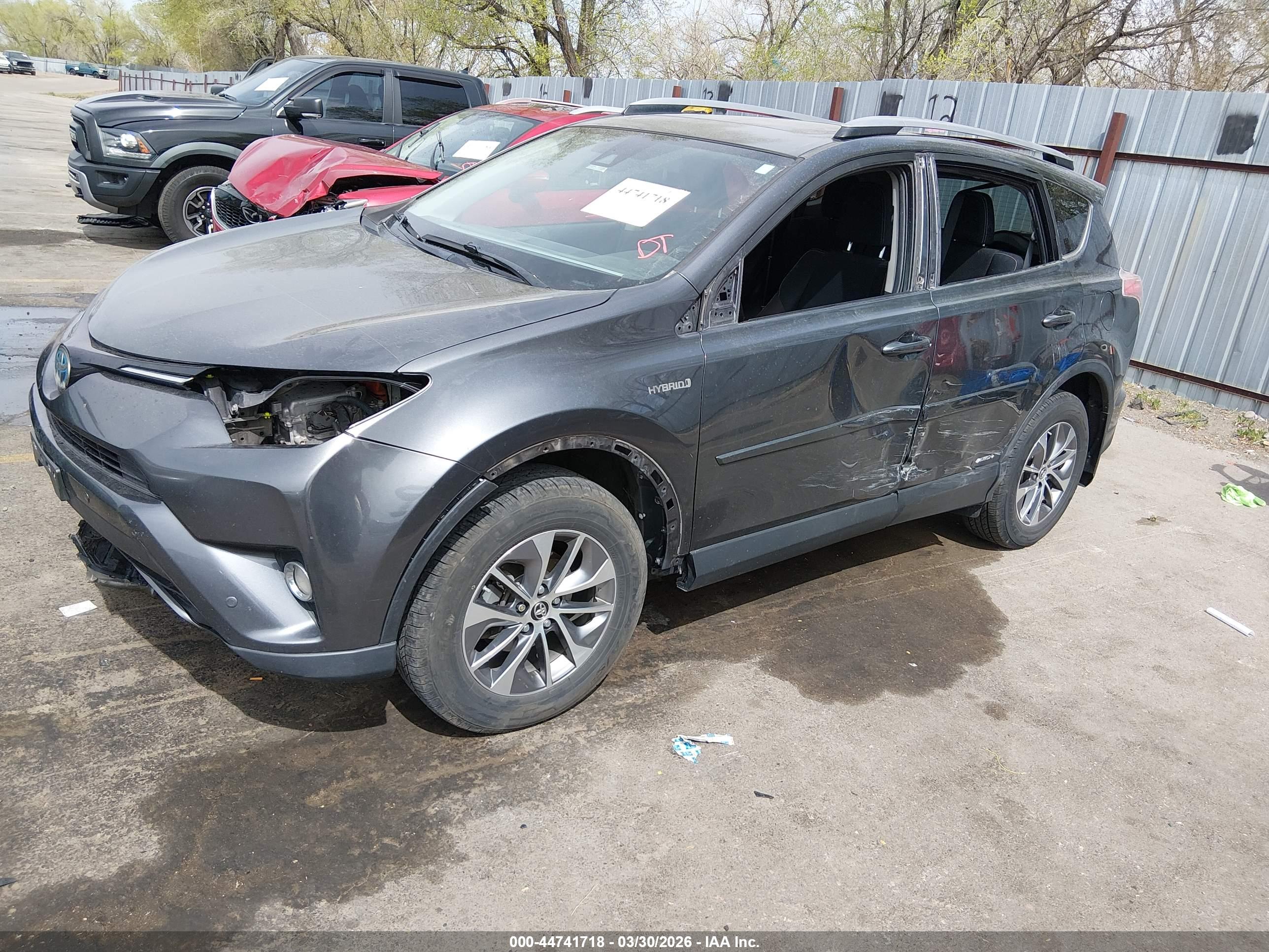 TOYOTA RAV4 image 2