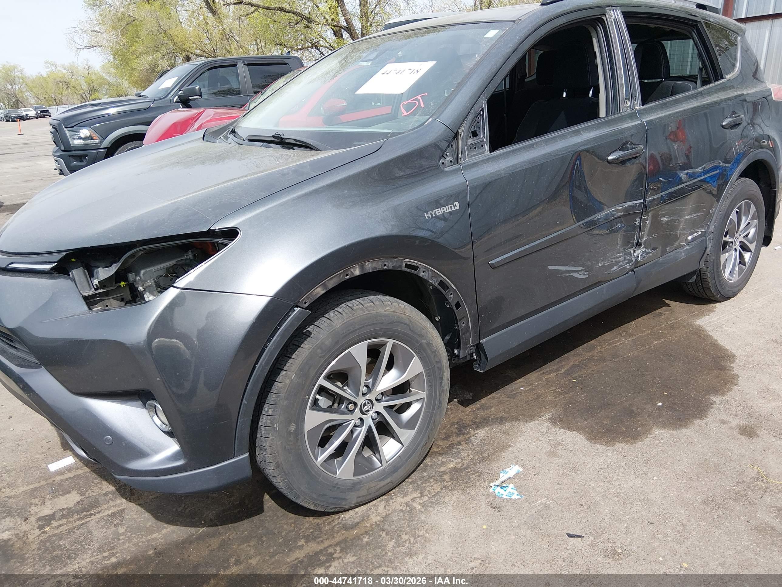 TOYOTA RAV4 image 6