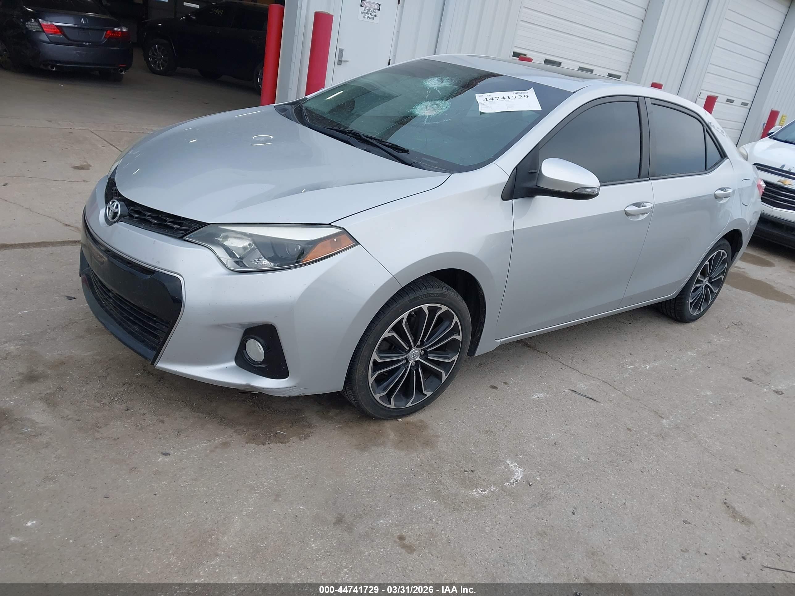 TOYOTA COROLLA image 2