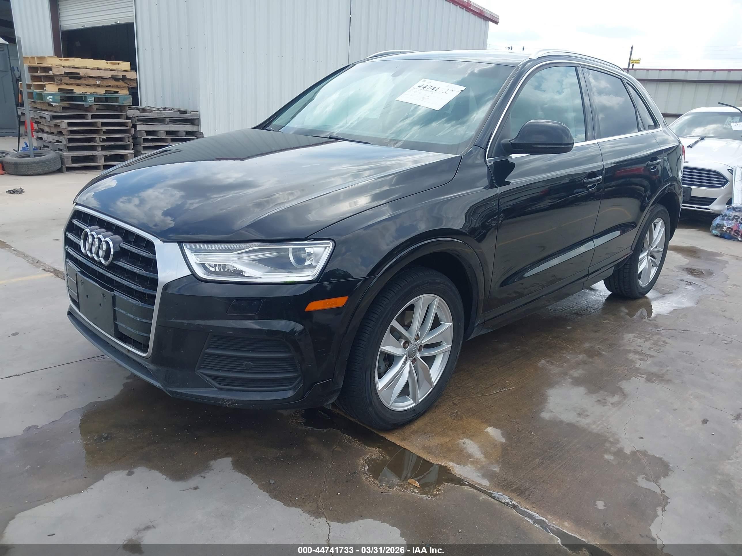 AUDI Q3 image 2