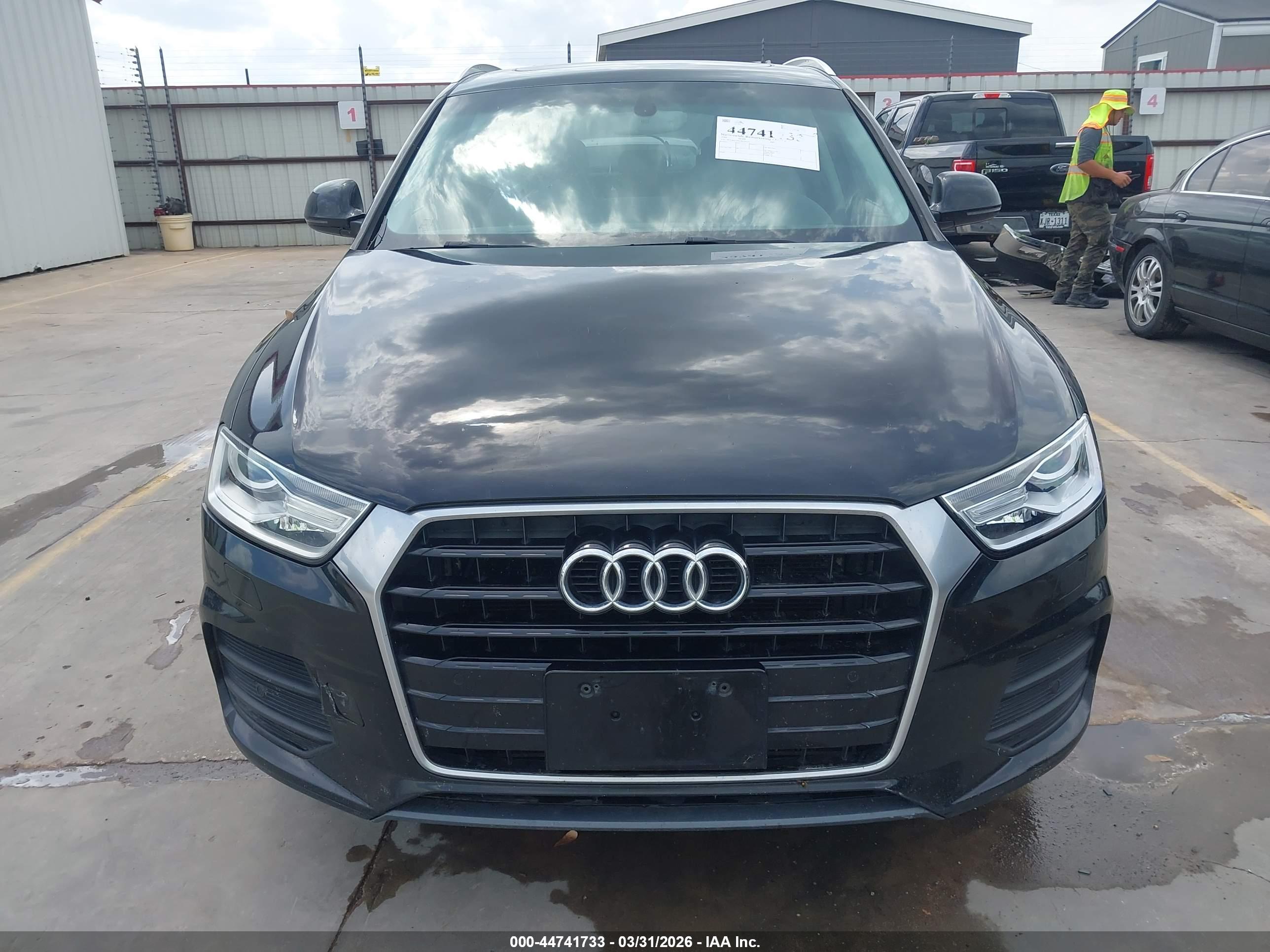 AUDI Q3 image 6