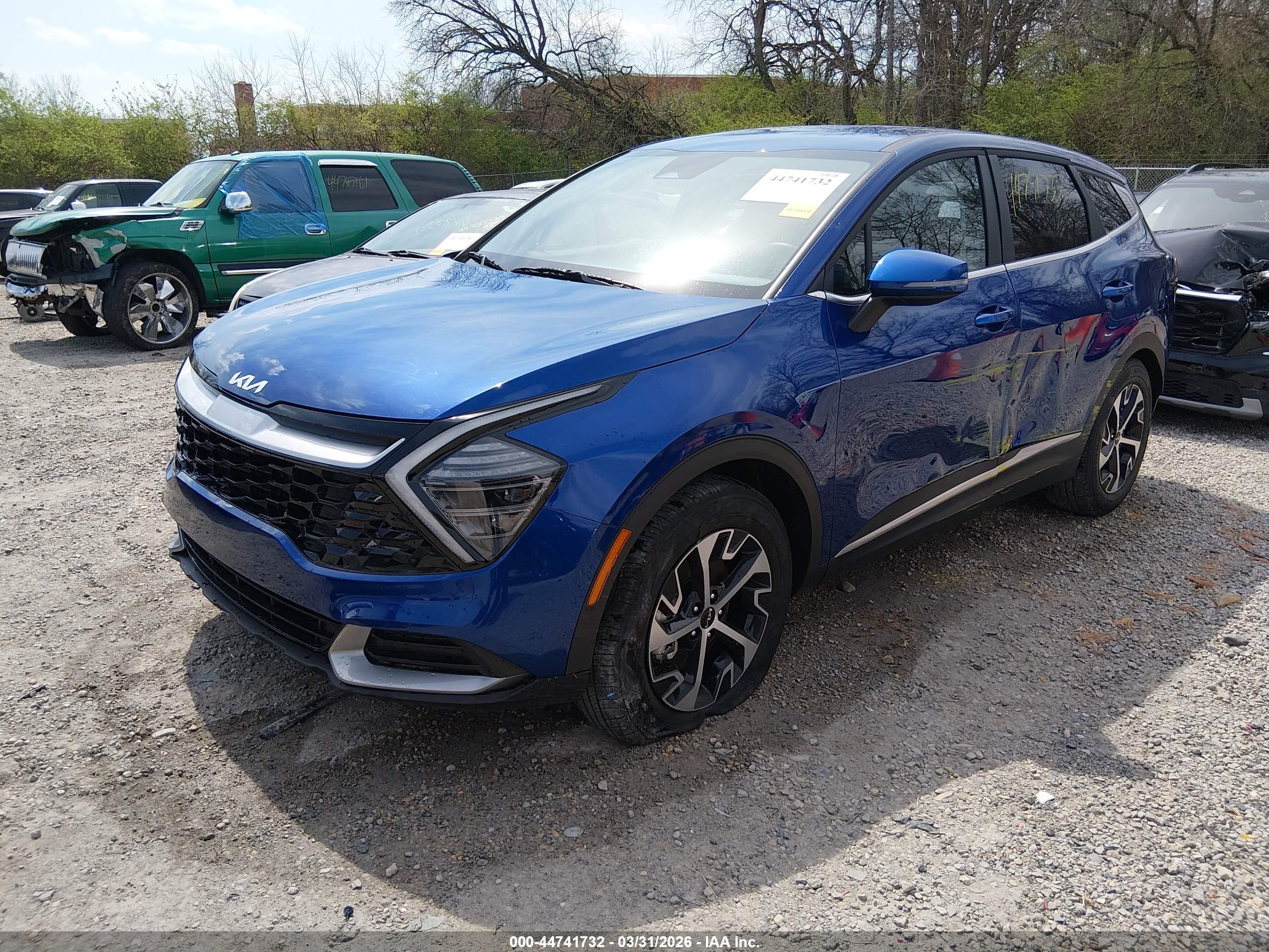 KIA SPORTAGE image 2