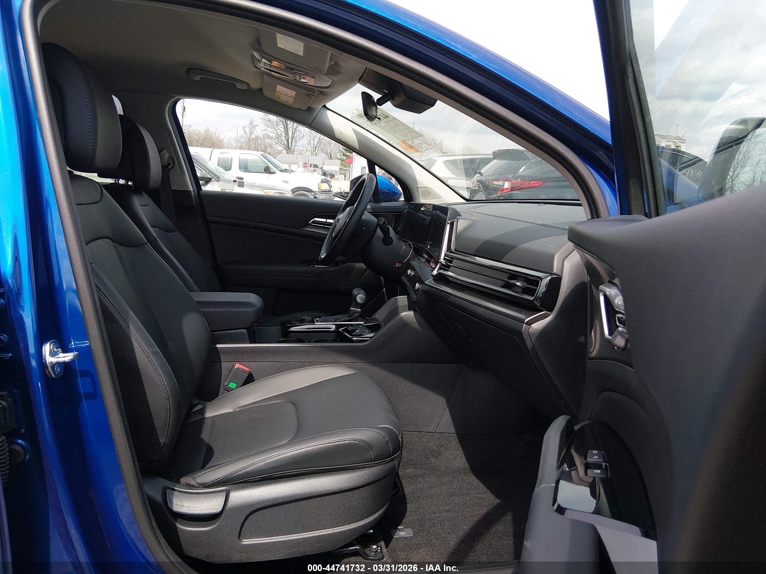 KIA SPORTAGE image 5