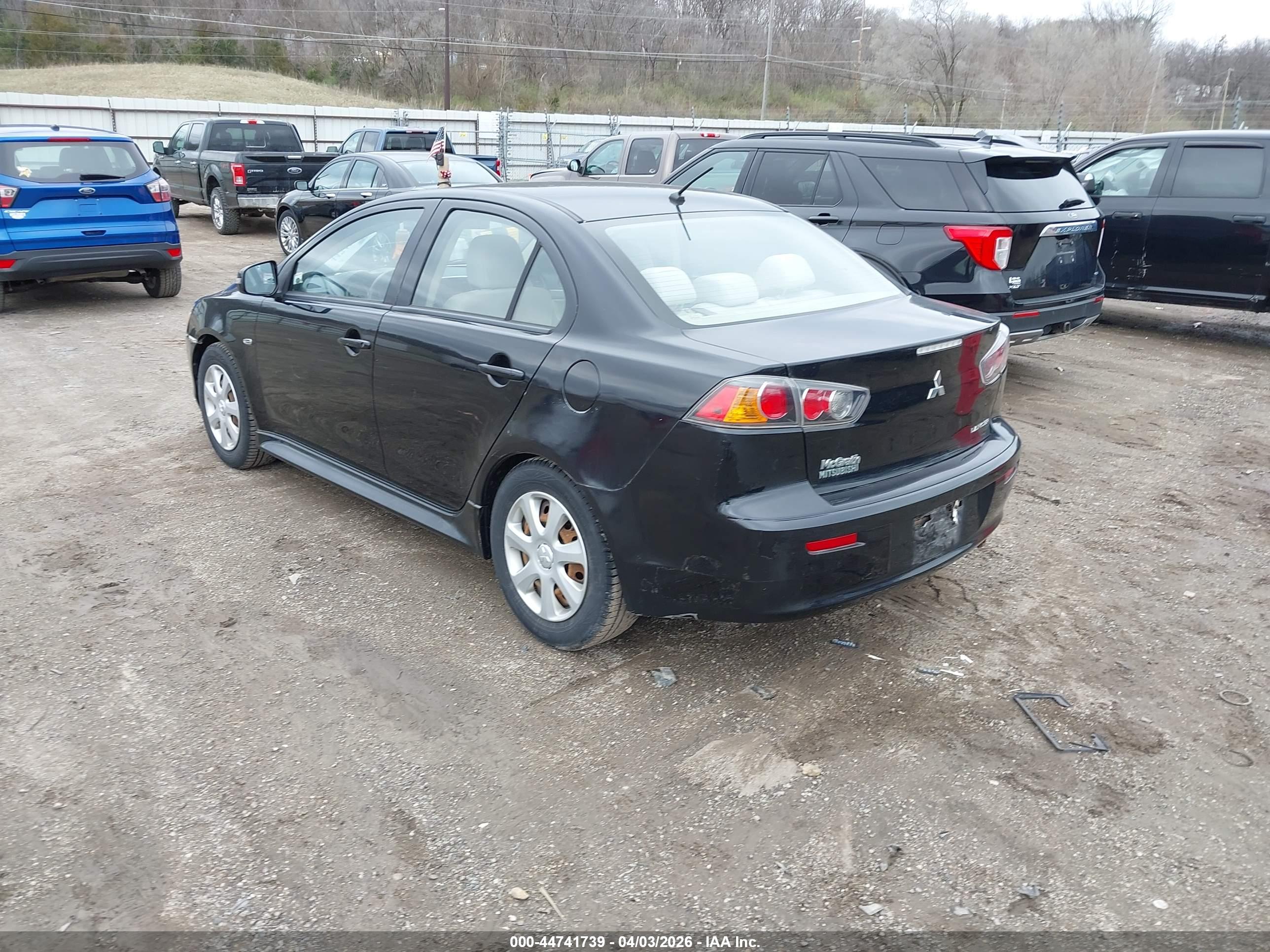 MITSUBISHI LANCER image 3