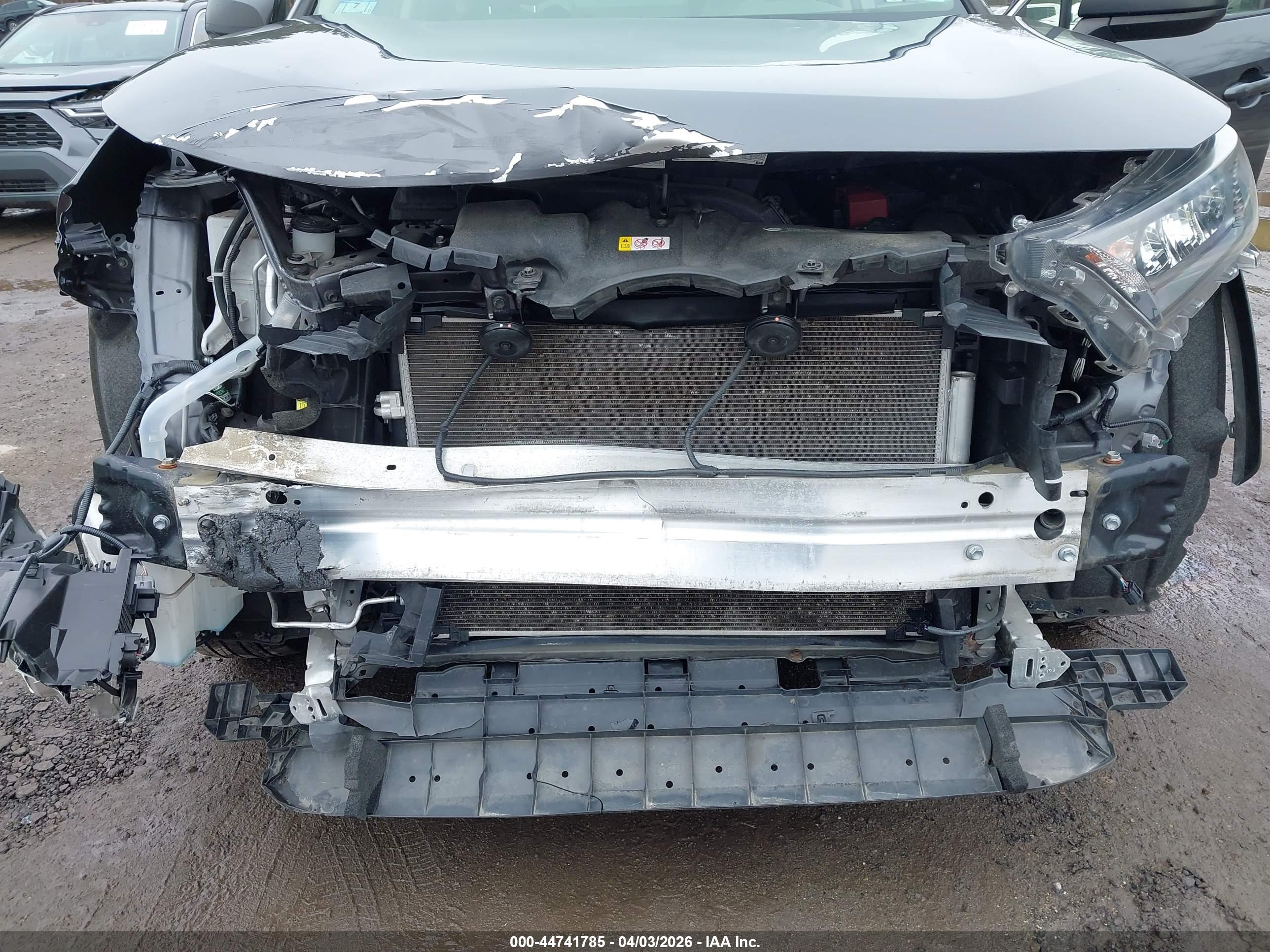 TOYOTA RAV4 image 6
