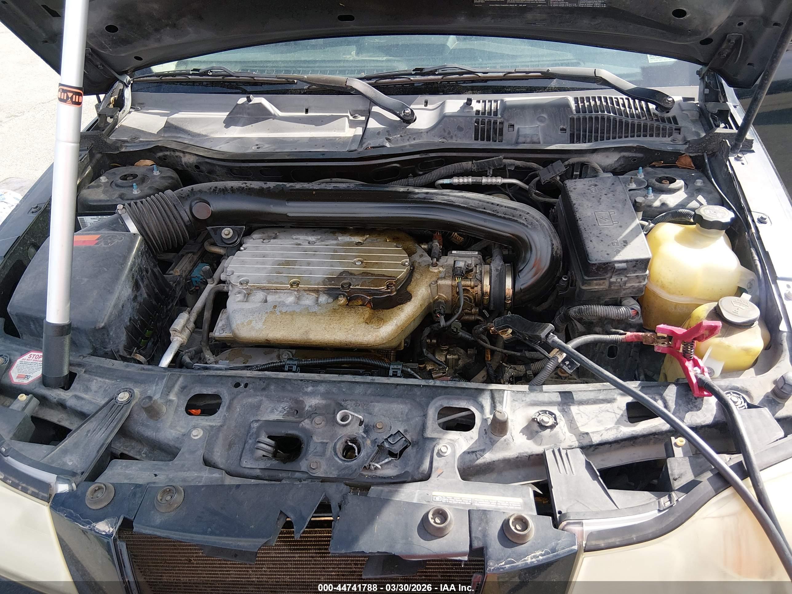 SATURN VUE image 10