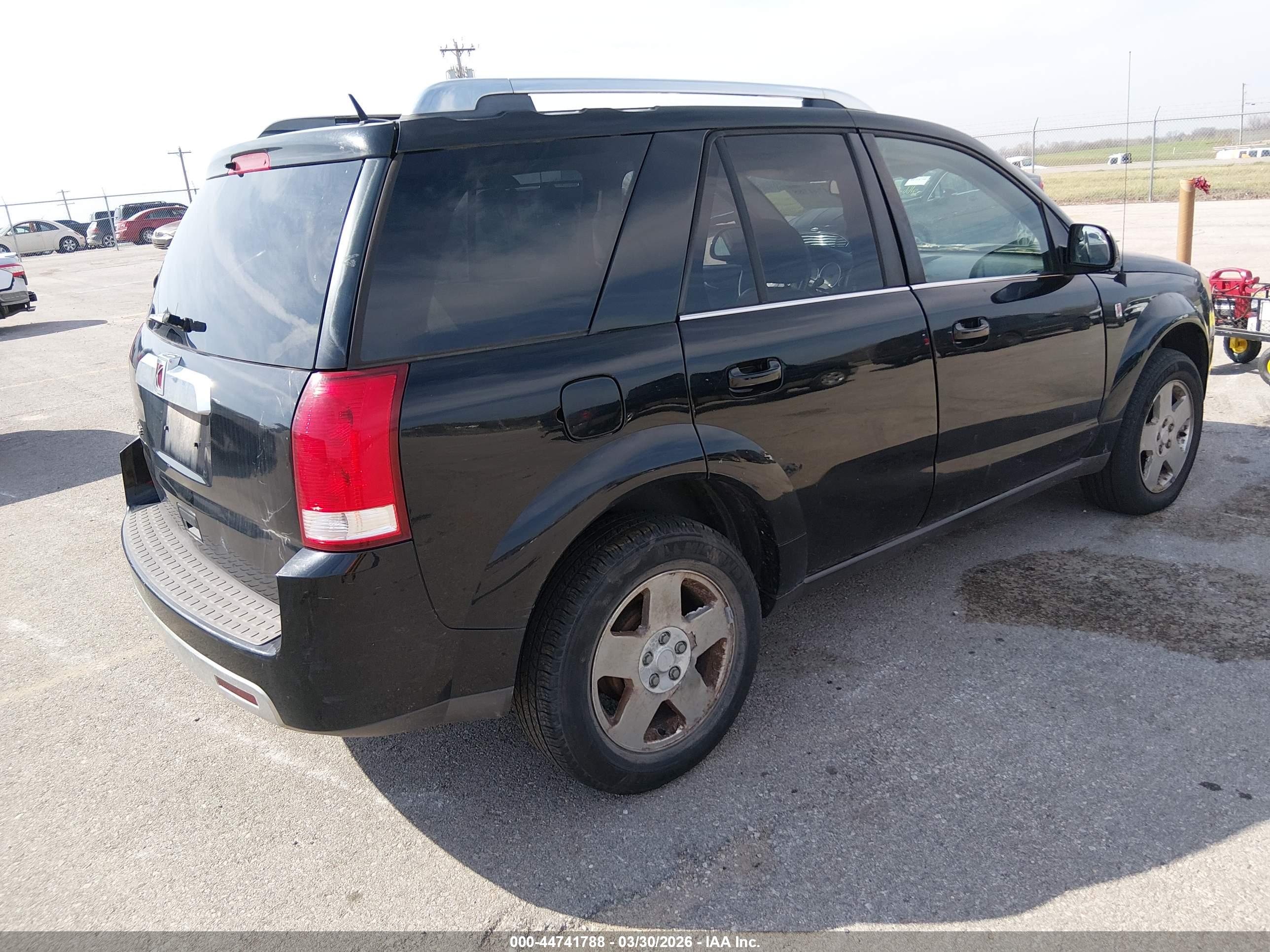 SATURN VUE image 4