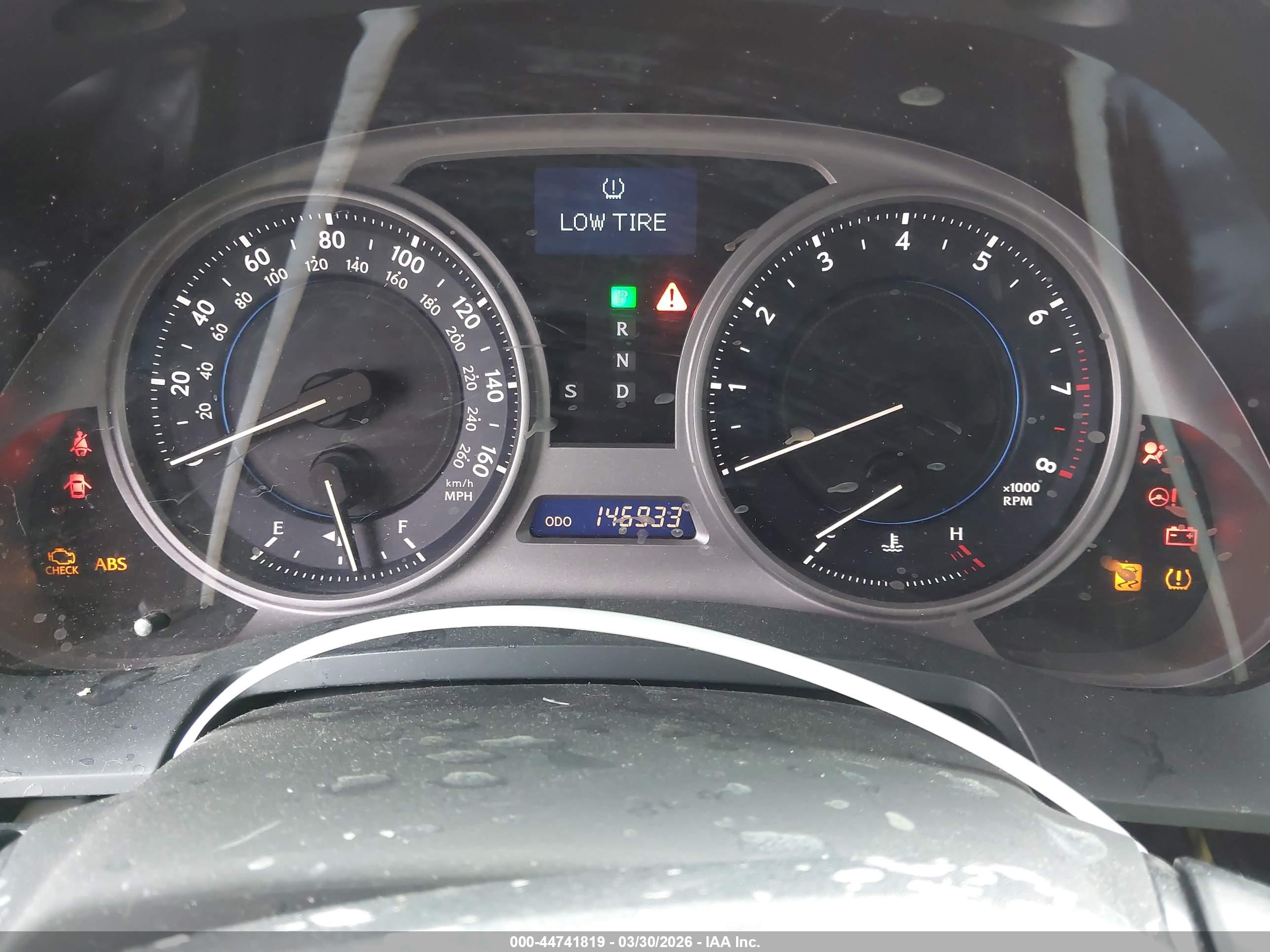 LEXUS IS image 7
