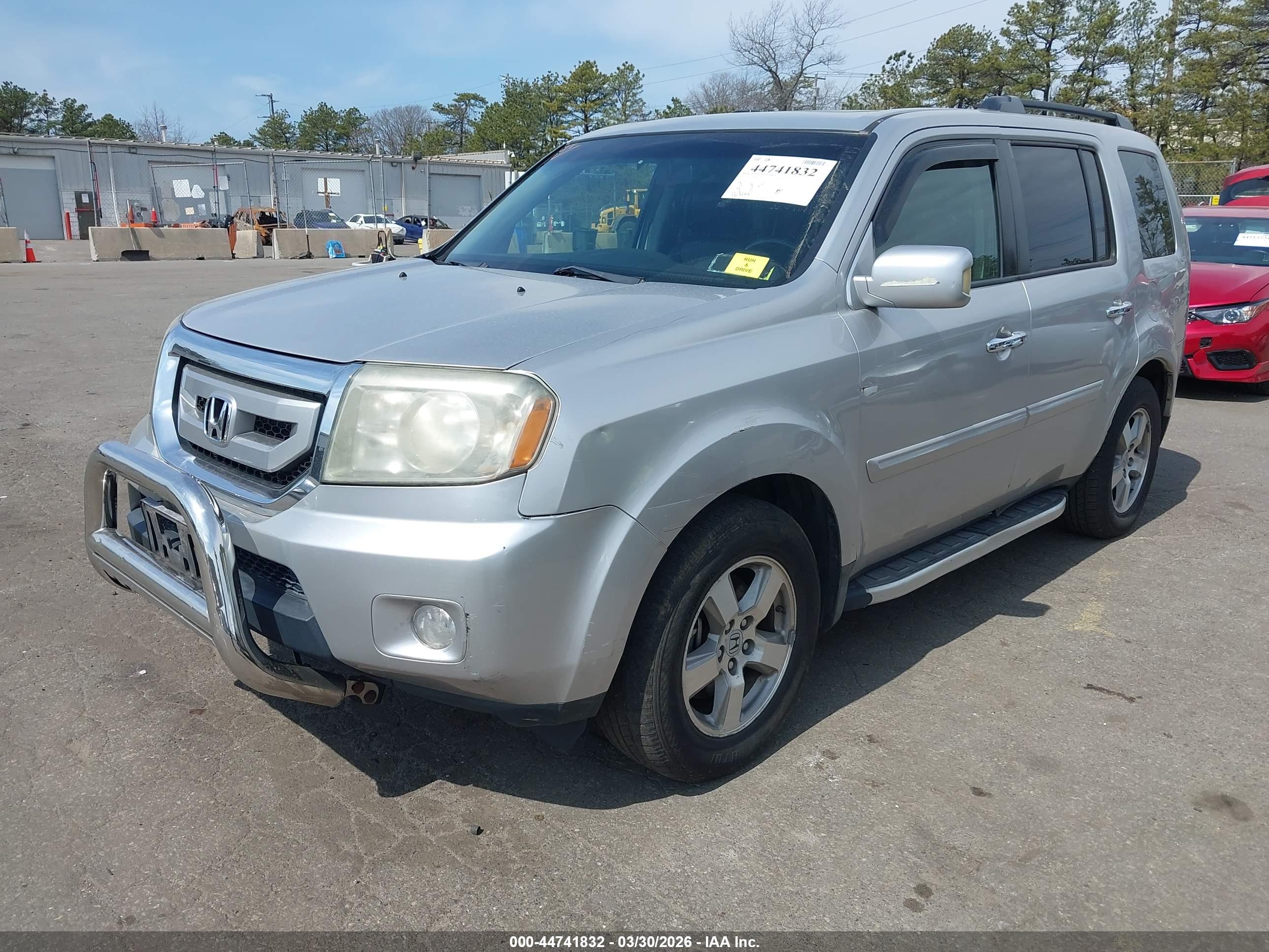 HONDA PILOT image 2