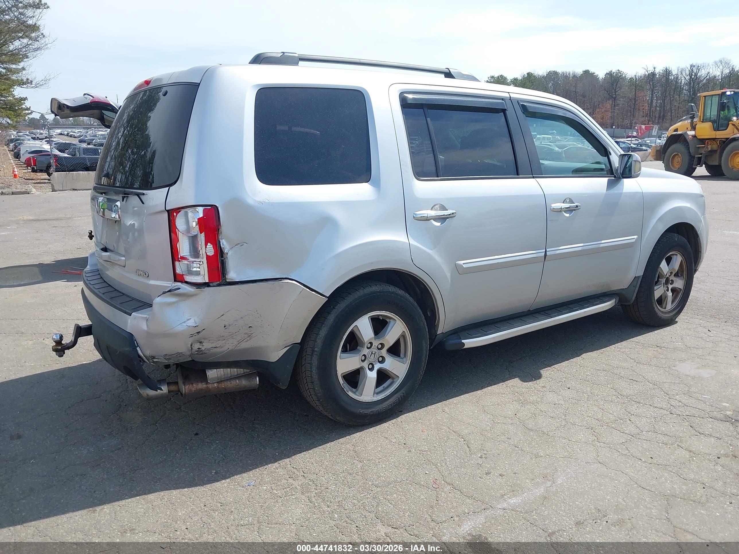 HONDA PILOT image 6