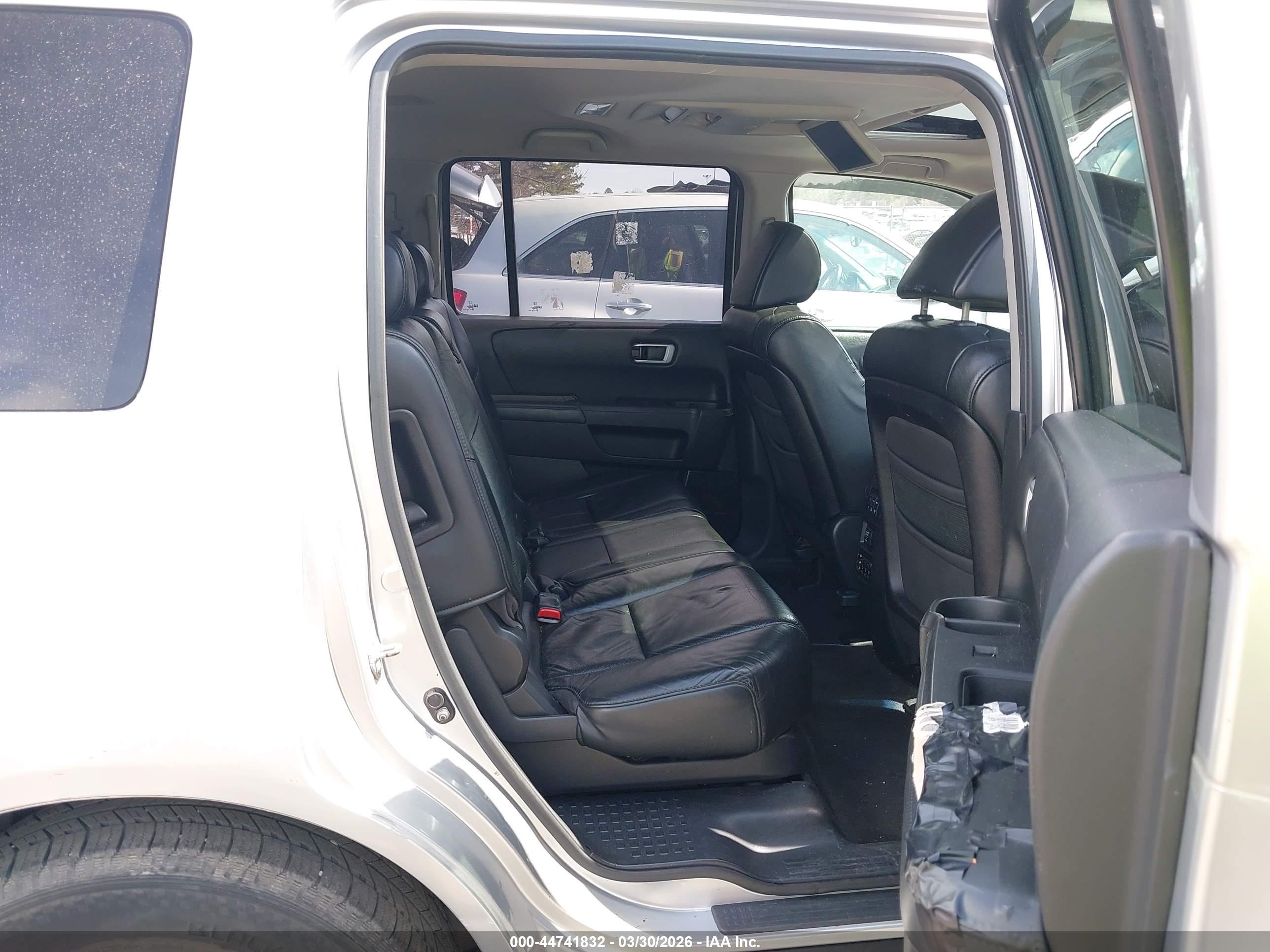 HONDA PILOT image 8