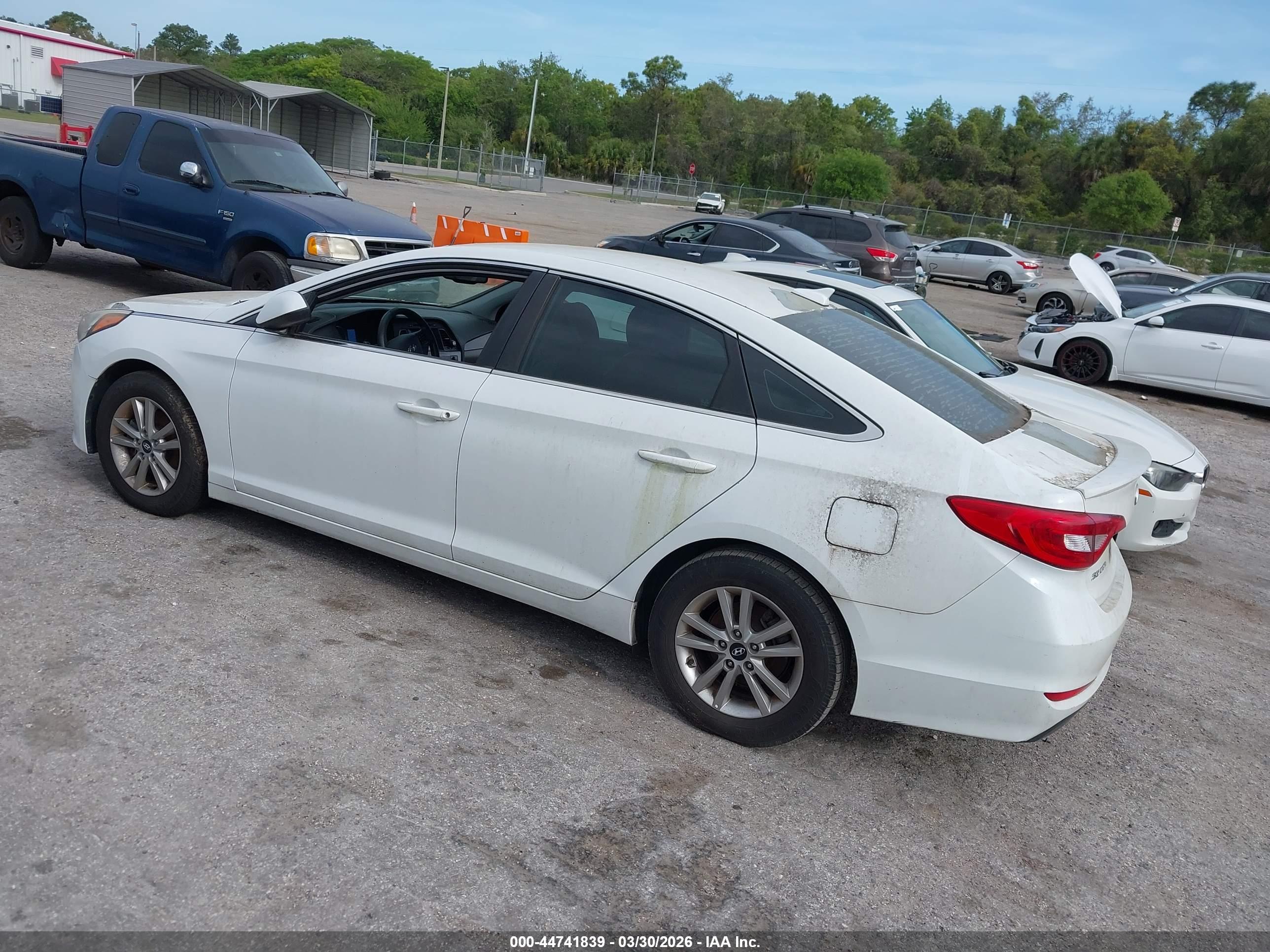 HYUNDAI SONATA image 3