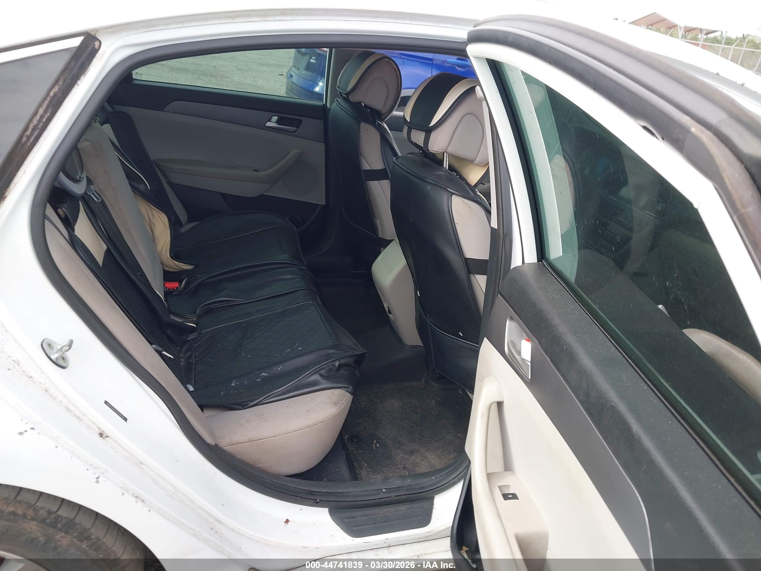 HYUNDAI SONATA image 8