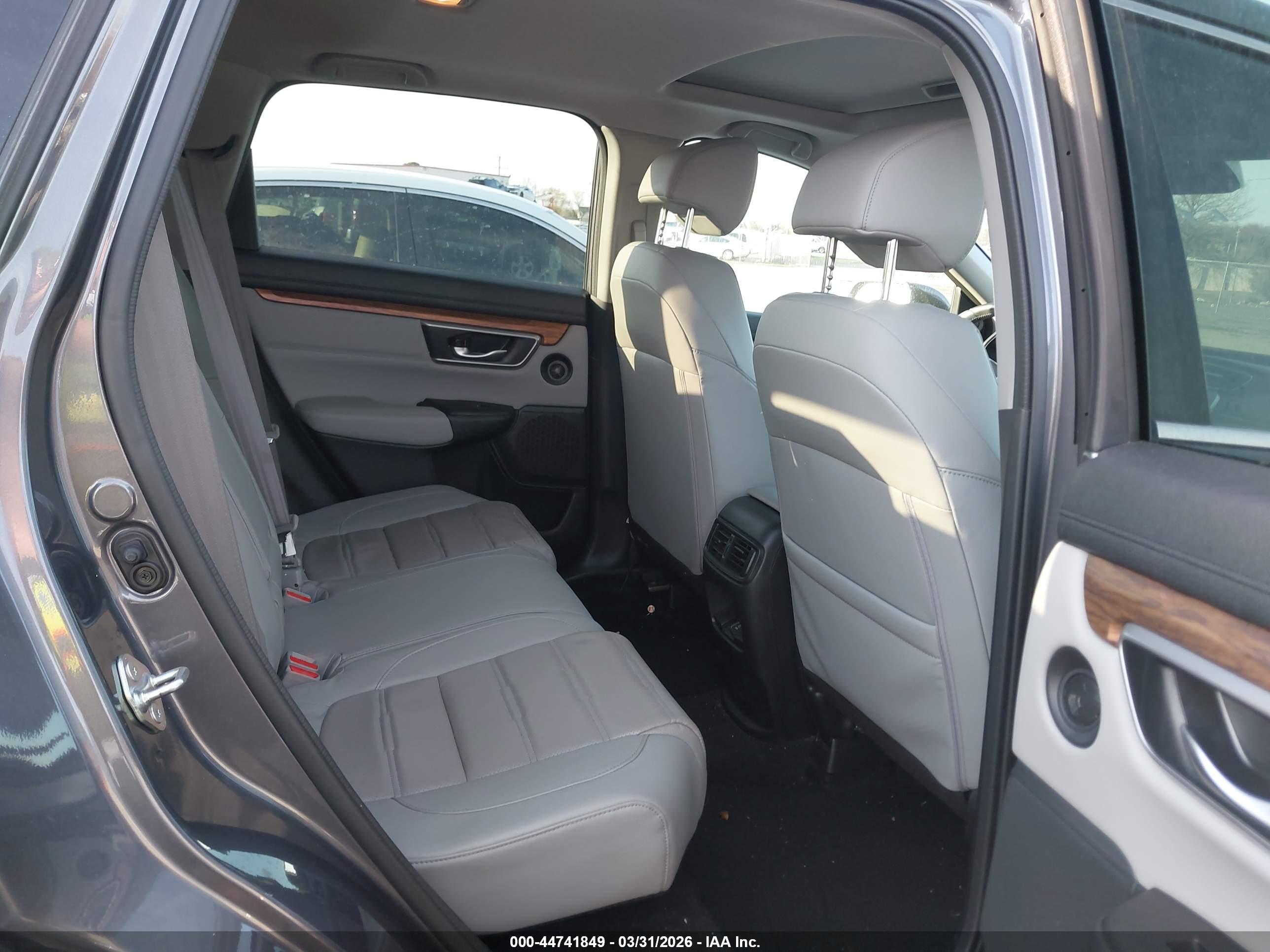 HONDA CR-V image 8