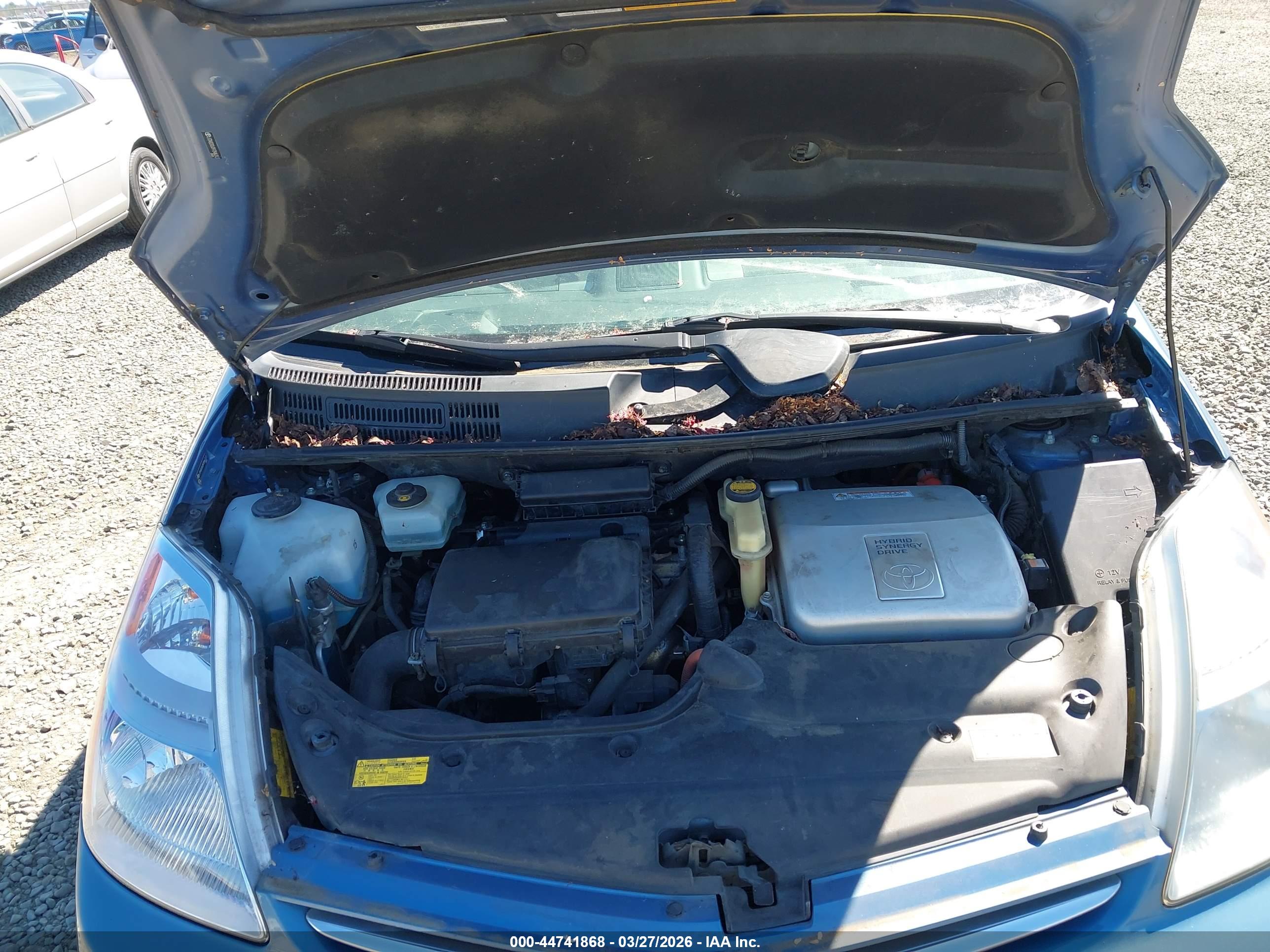 TOYOTA PRIUS image 10