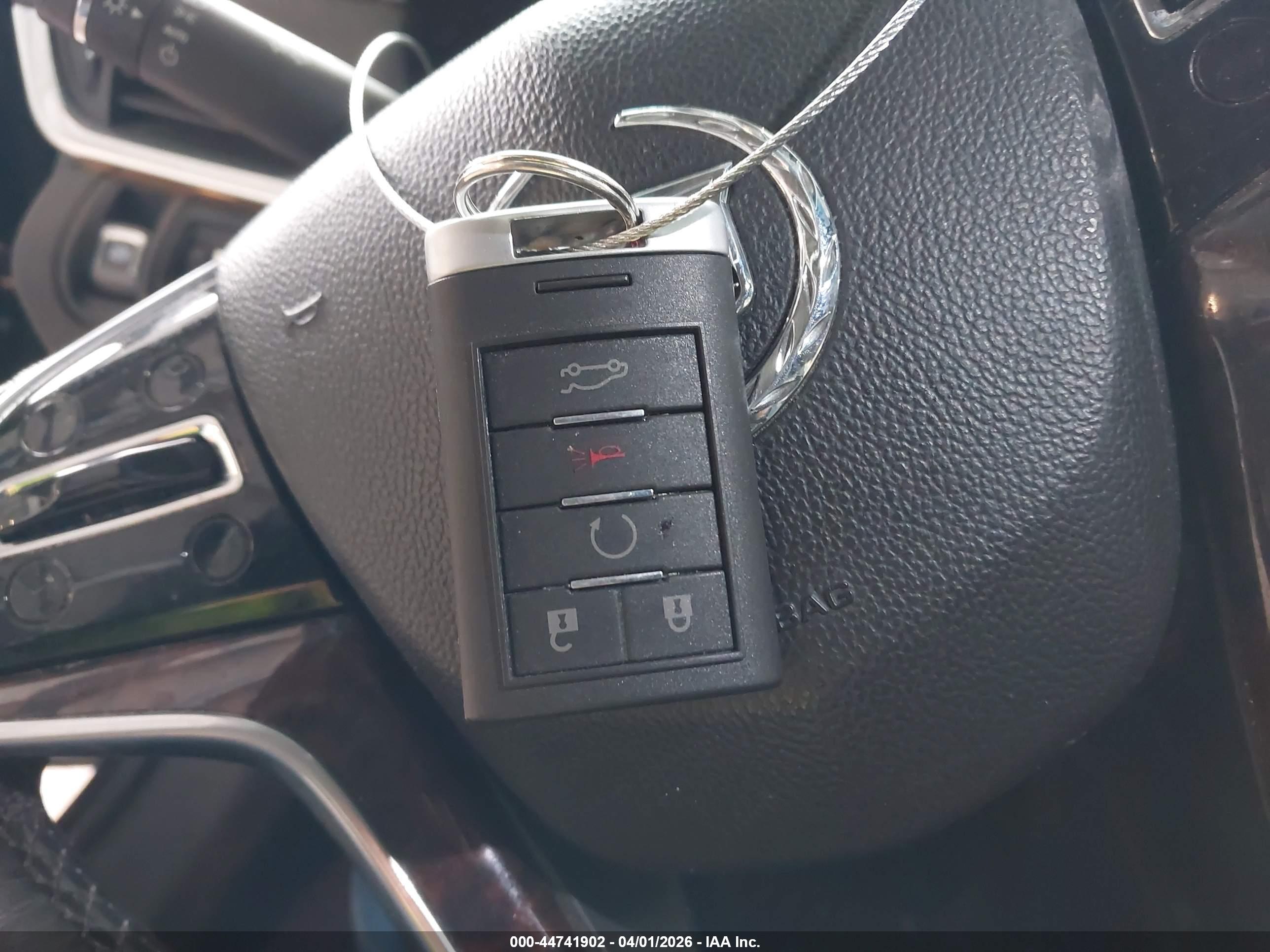 CADILLAC XTS image 11