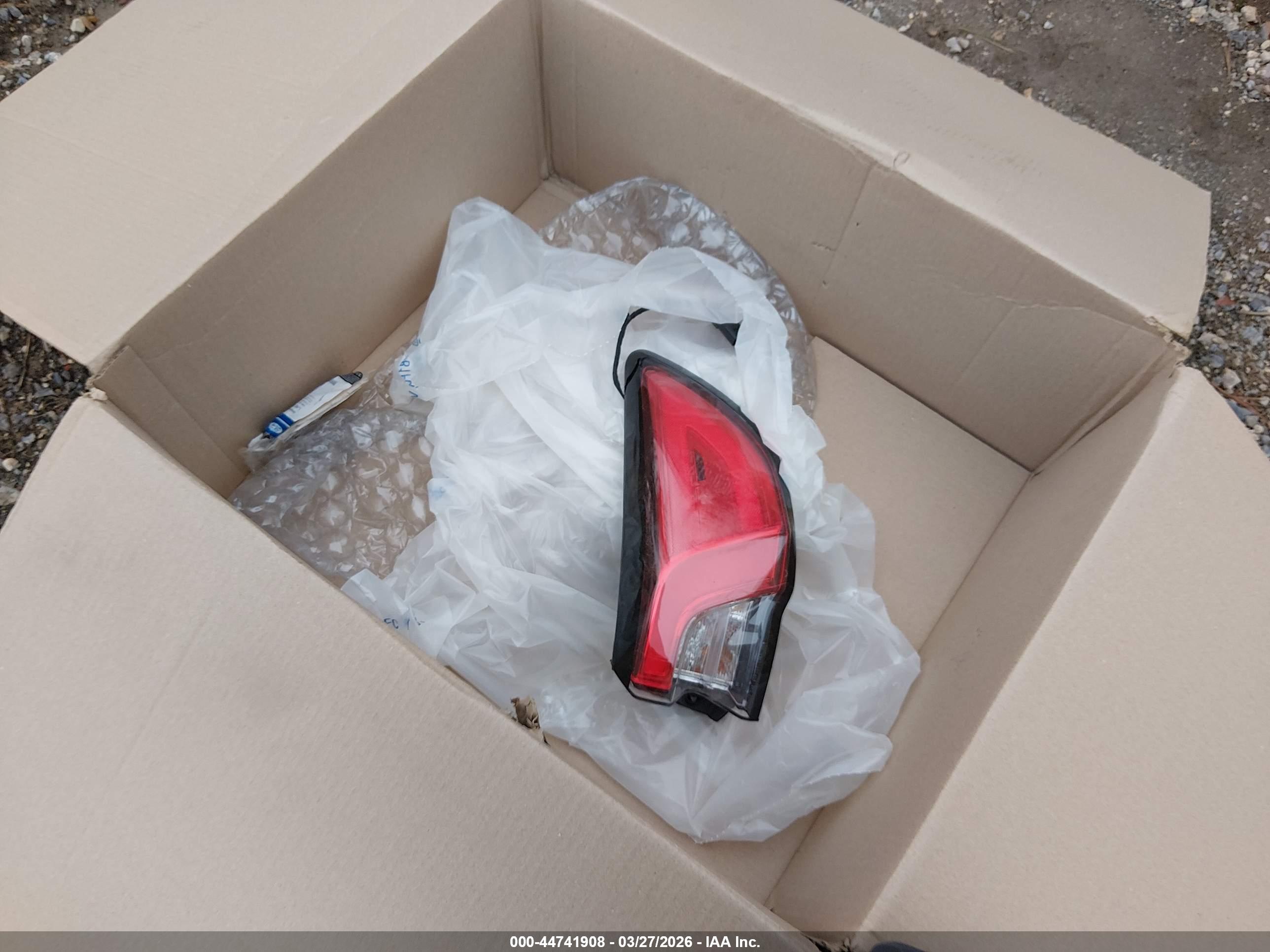 FORD ESCAPE image 8