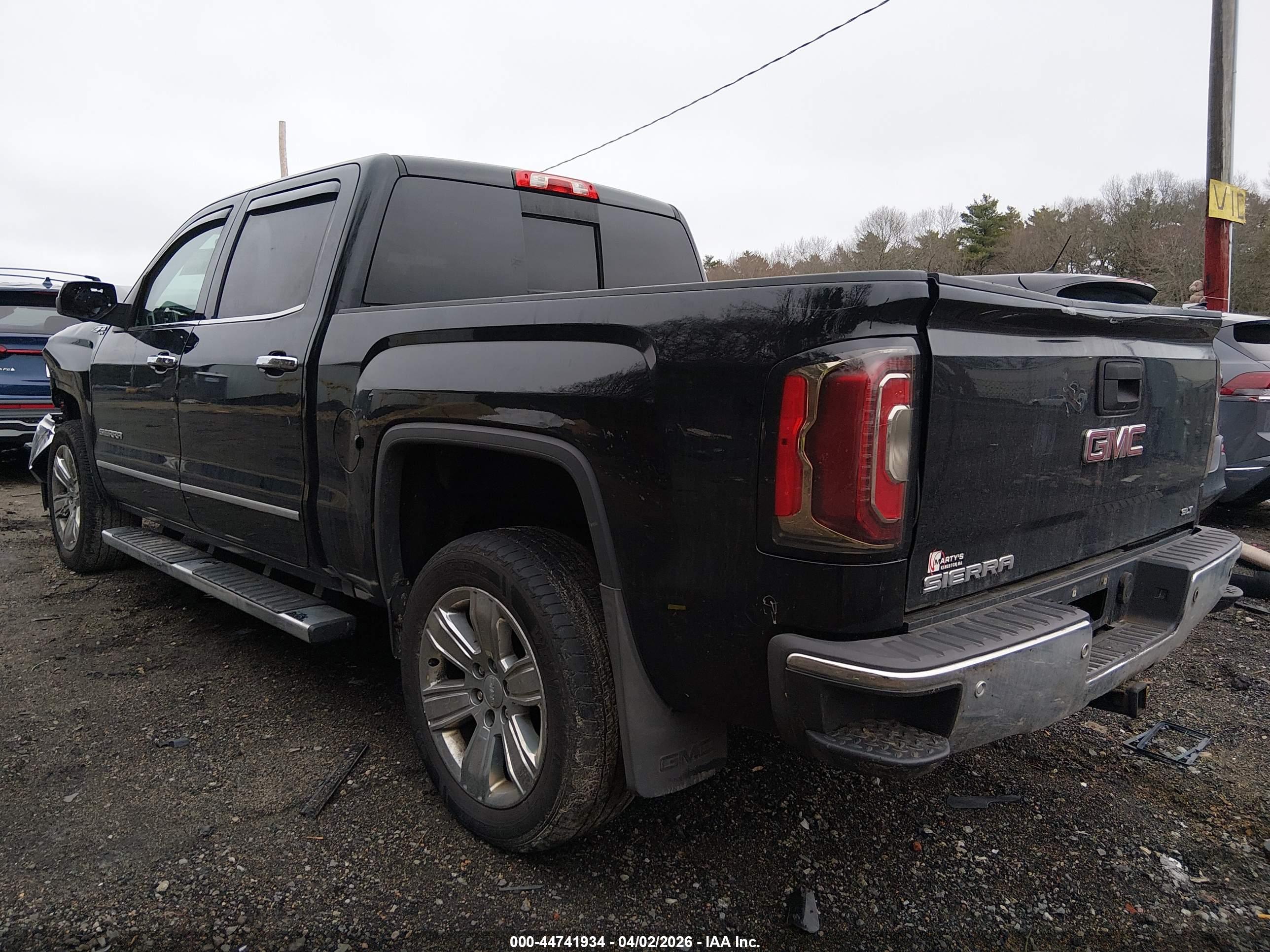 GMC SIERRA image 3