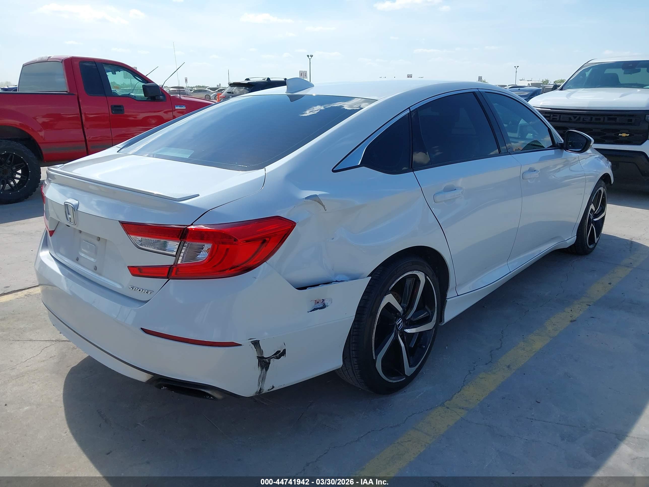 HONDA ACCORD image 4
