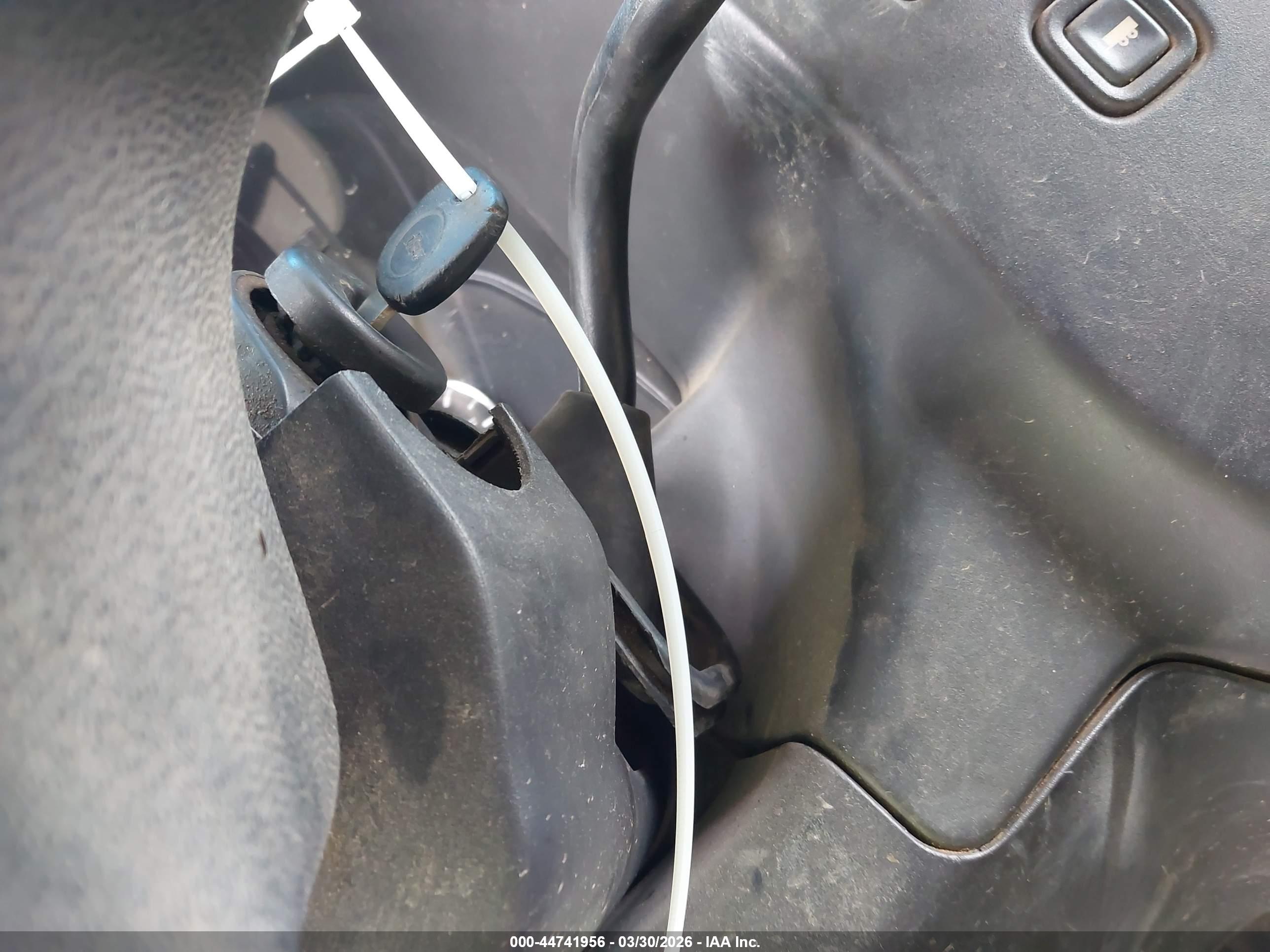 CHEVROLET EXPRESS image 11