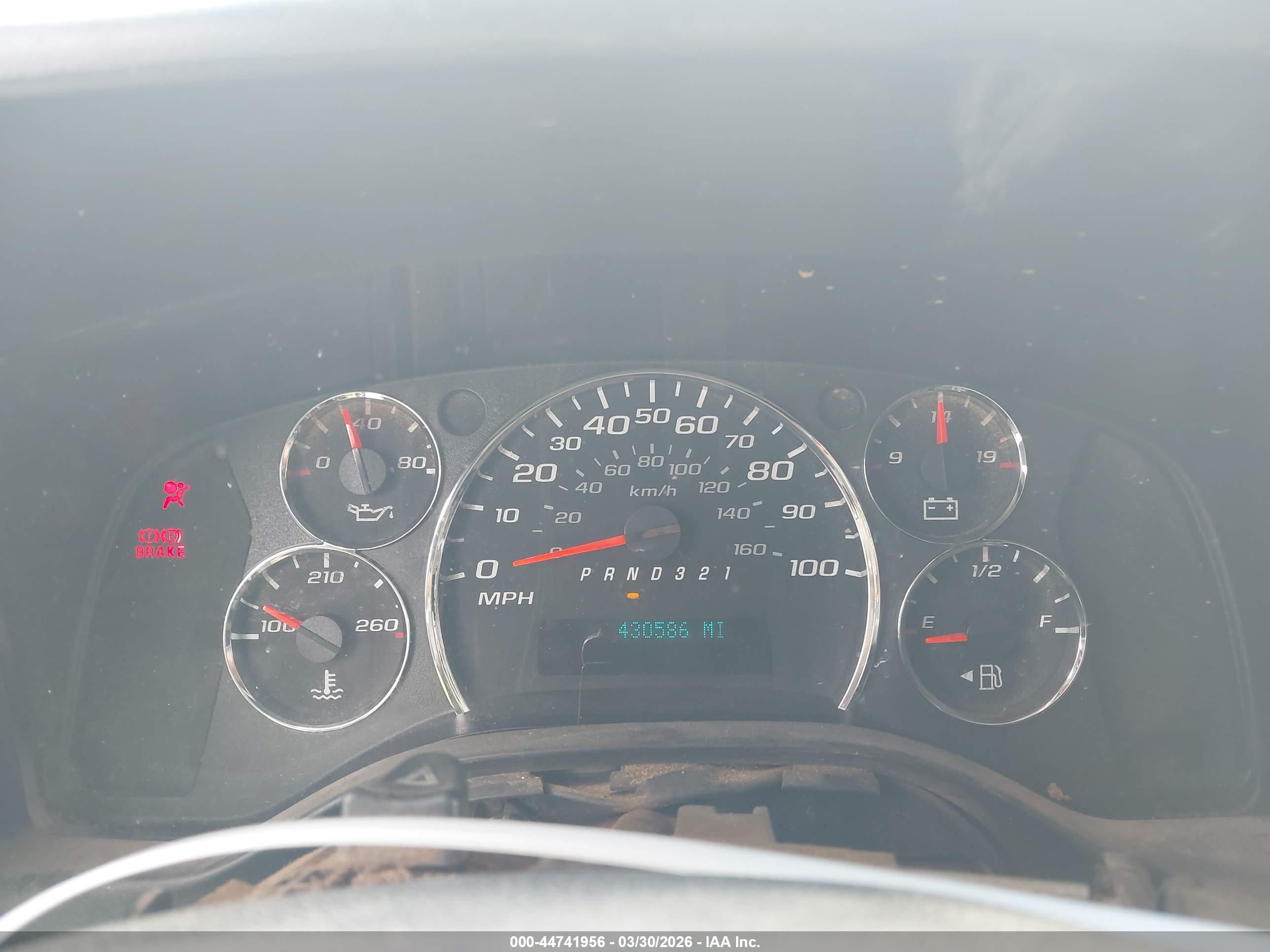 CHEVROLET EXPRESS image 7