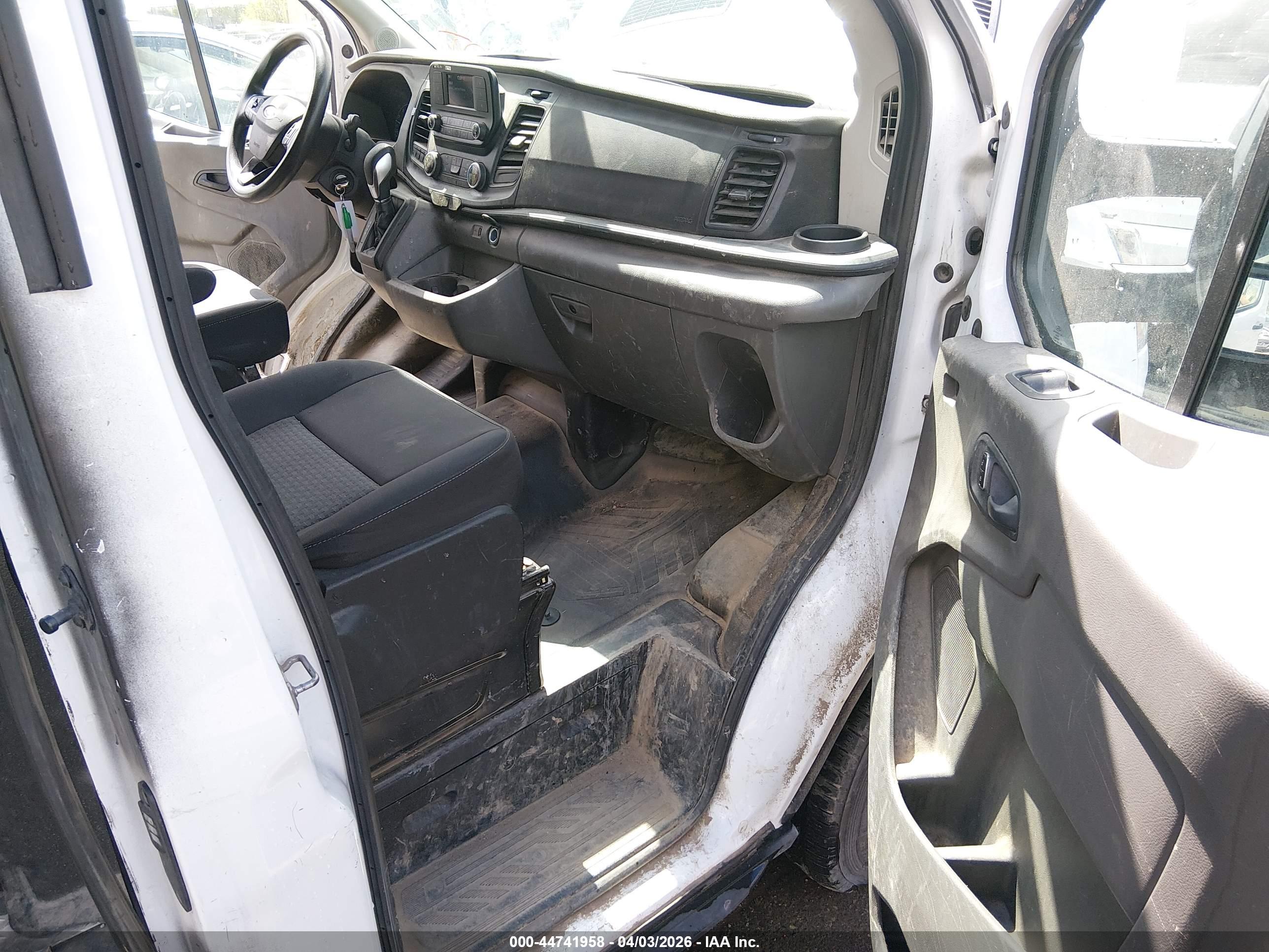 FORD TRANSIT-350 image 5