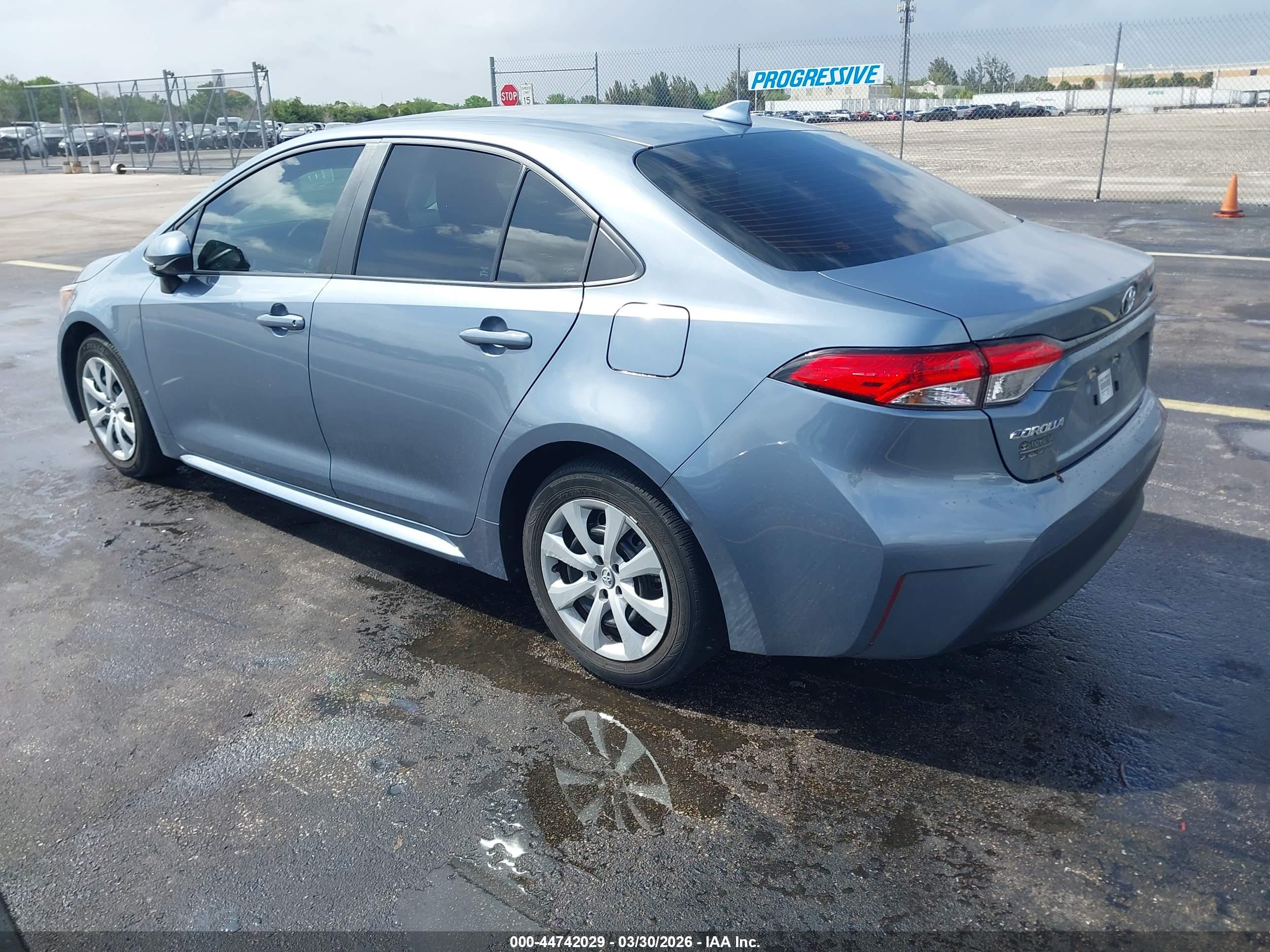 TOYOTA COROLLA image 3