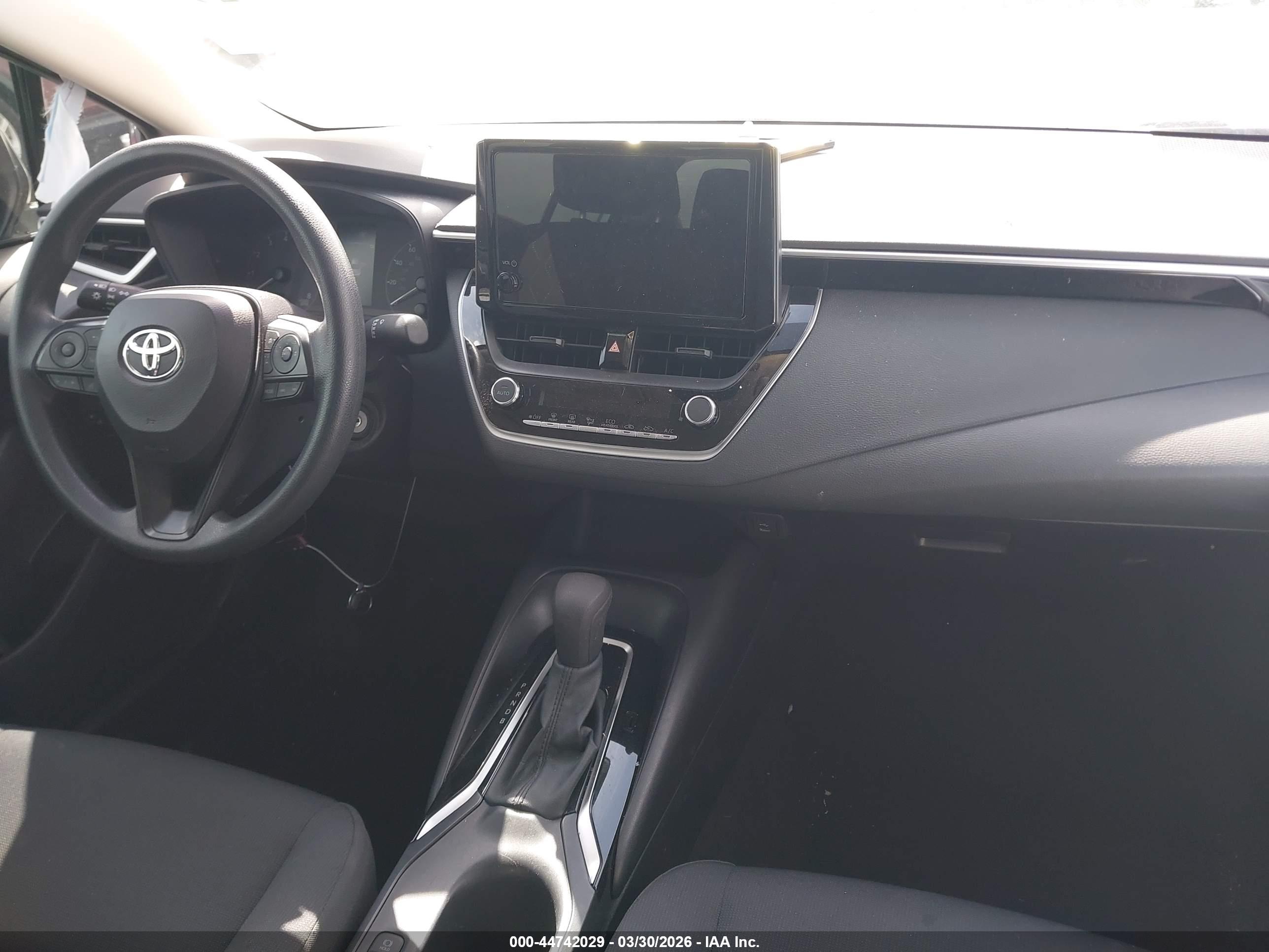 TOYOTA COROLLA image 5