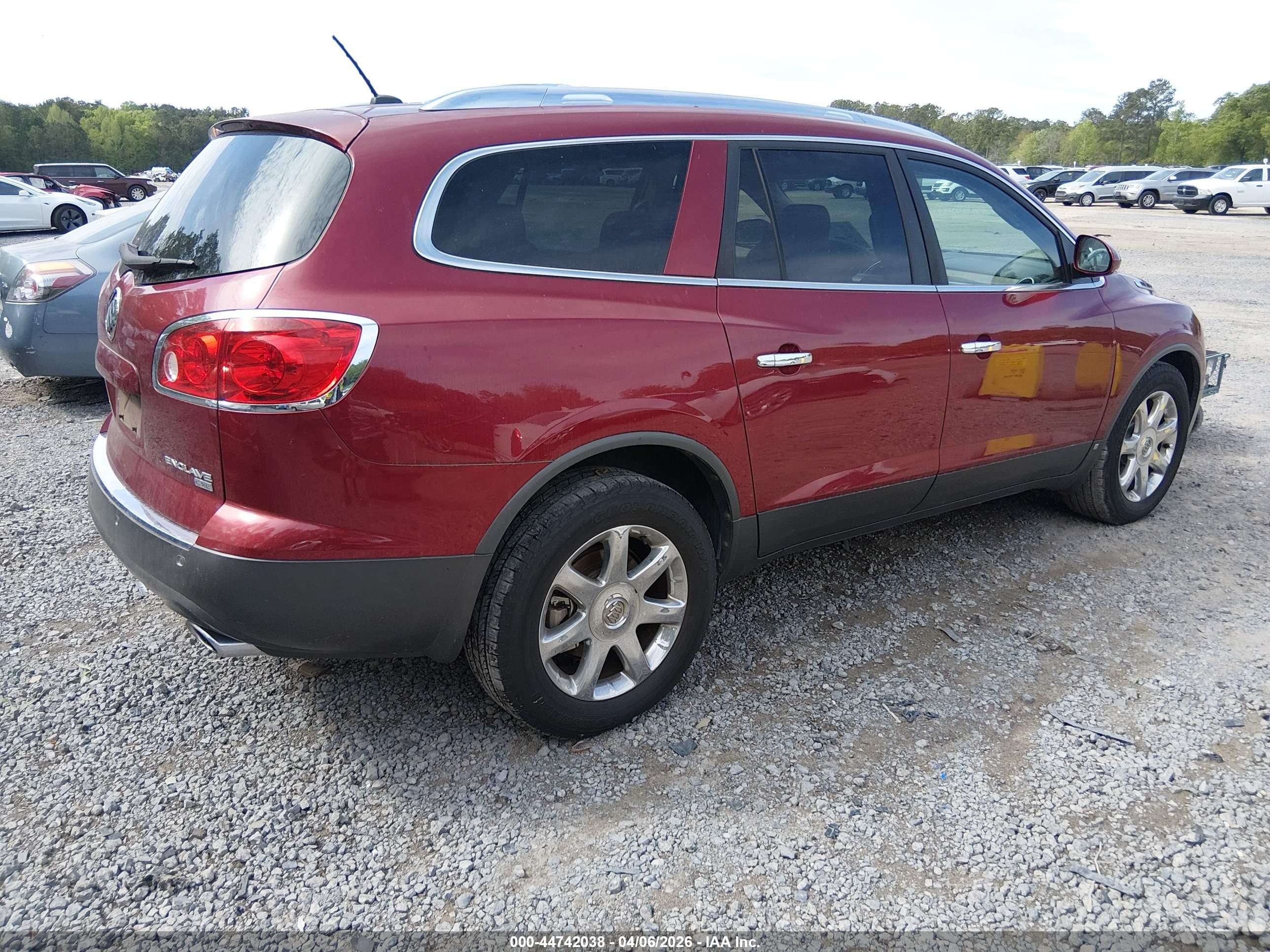 BUICK ENCLAVE image 4