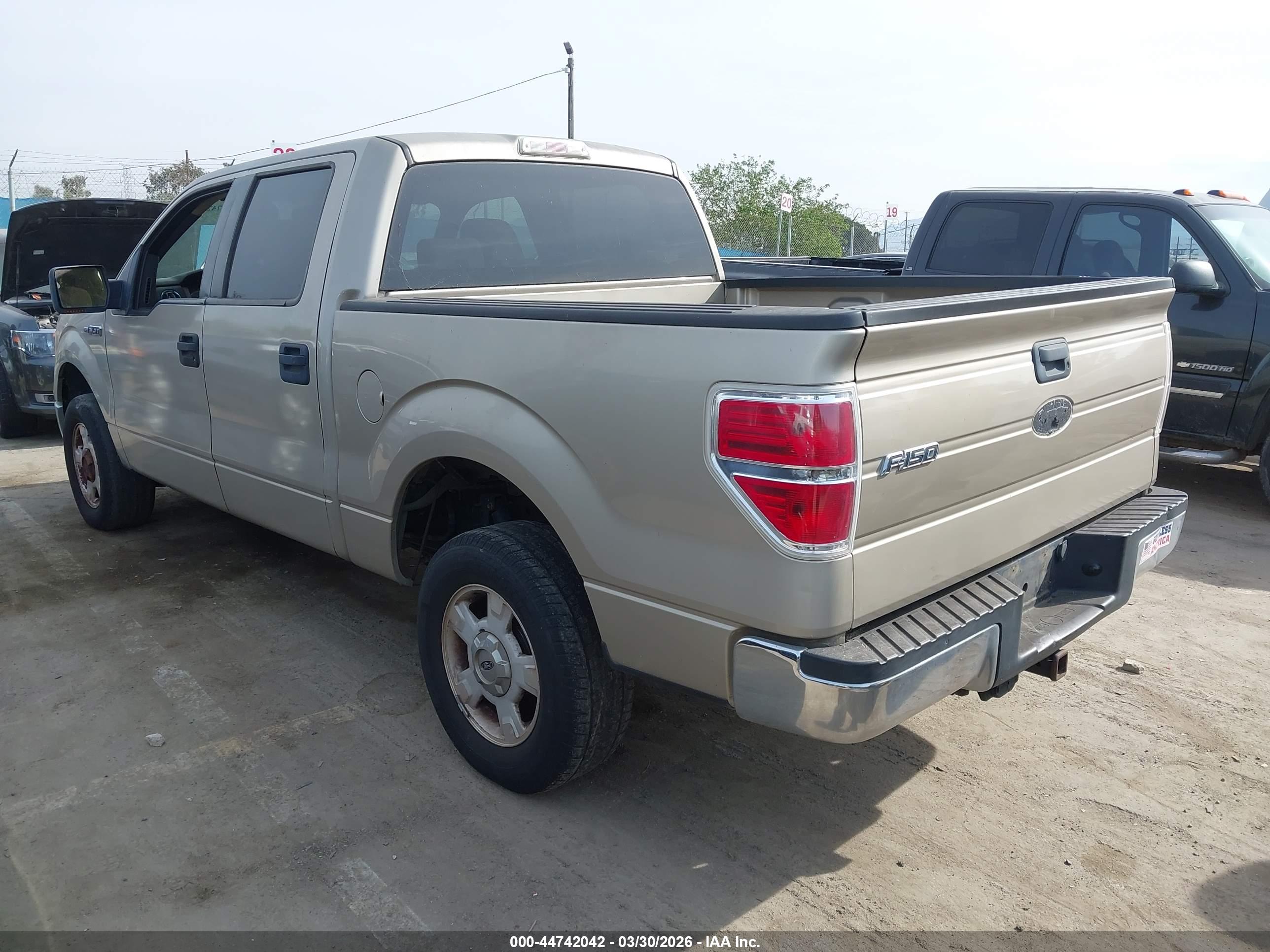 FORD F-150 image 3