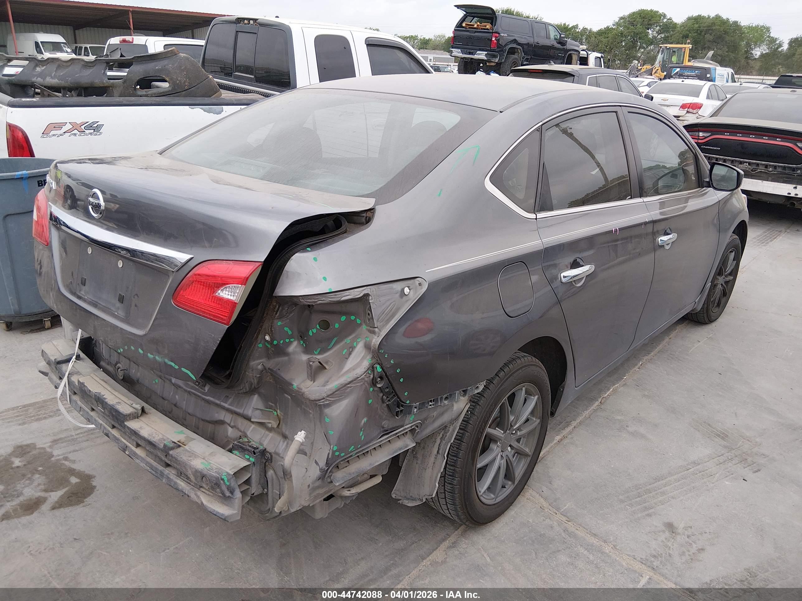 NISSAN SENTRA image 4